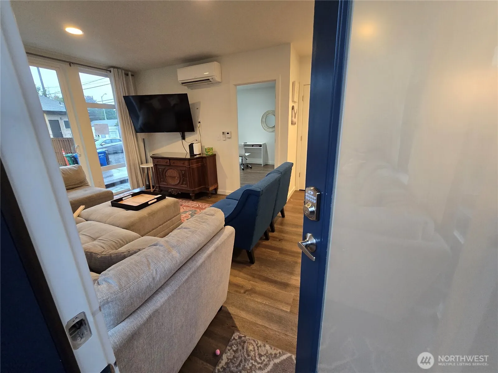 1017 NE 55TH Street , Seattle, WA 98105