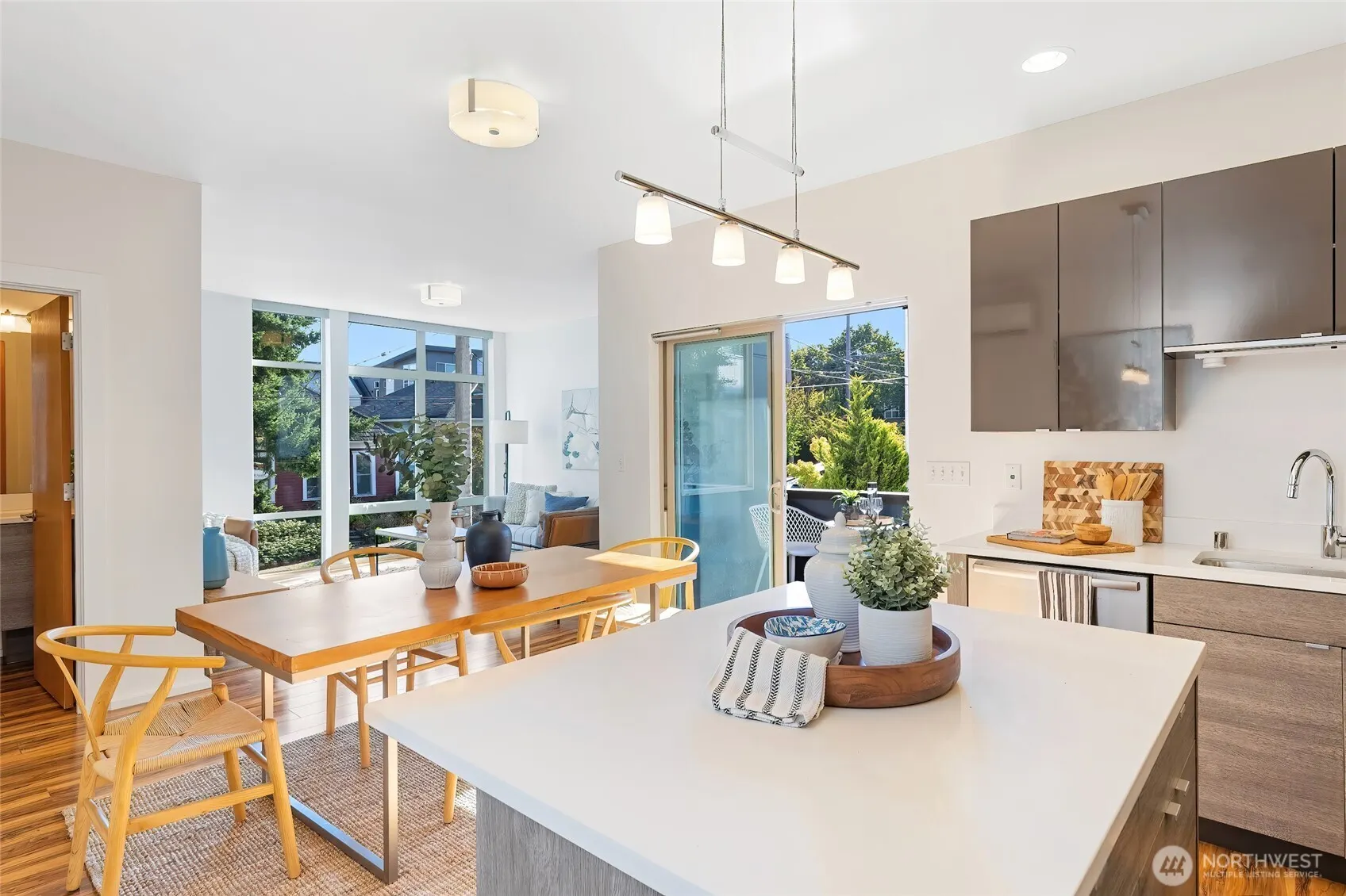 2510 S Dearborn Street , Seattle, WA 98144
