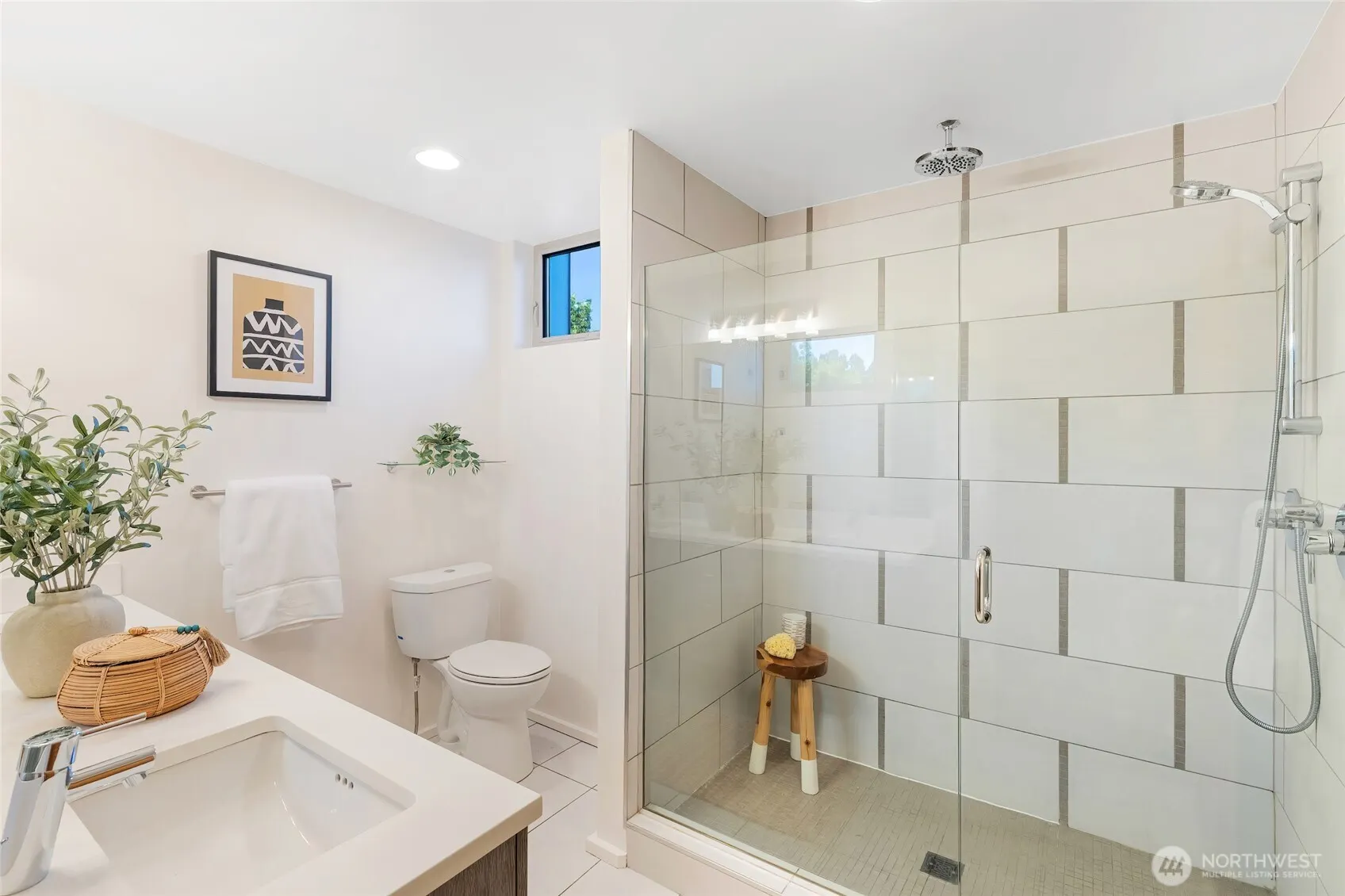 2510 S Dearborn Street , Seattle, WA 98144