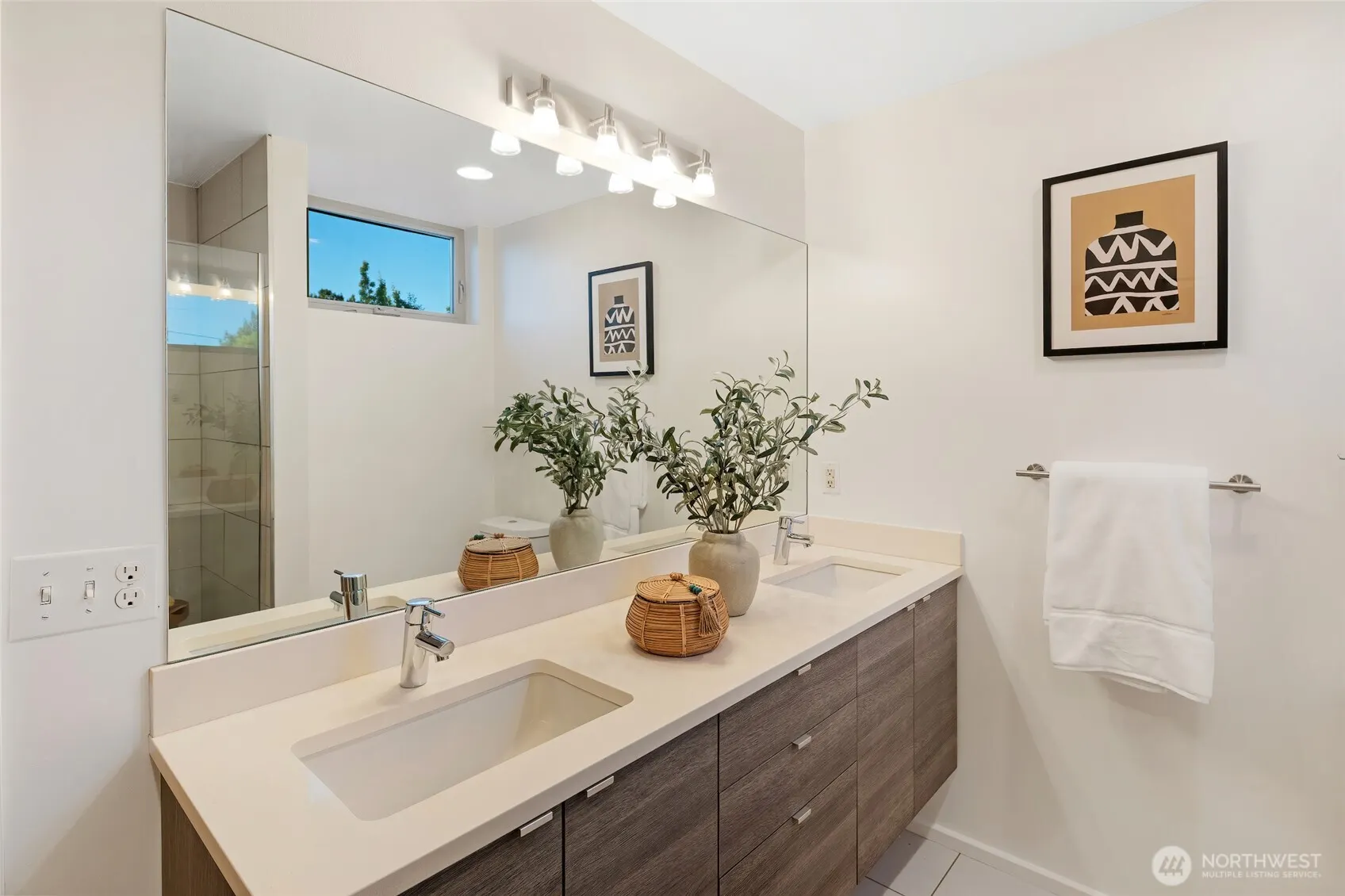 2510 S Dearborn Street , Seattle, WA 98144