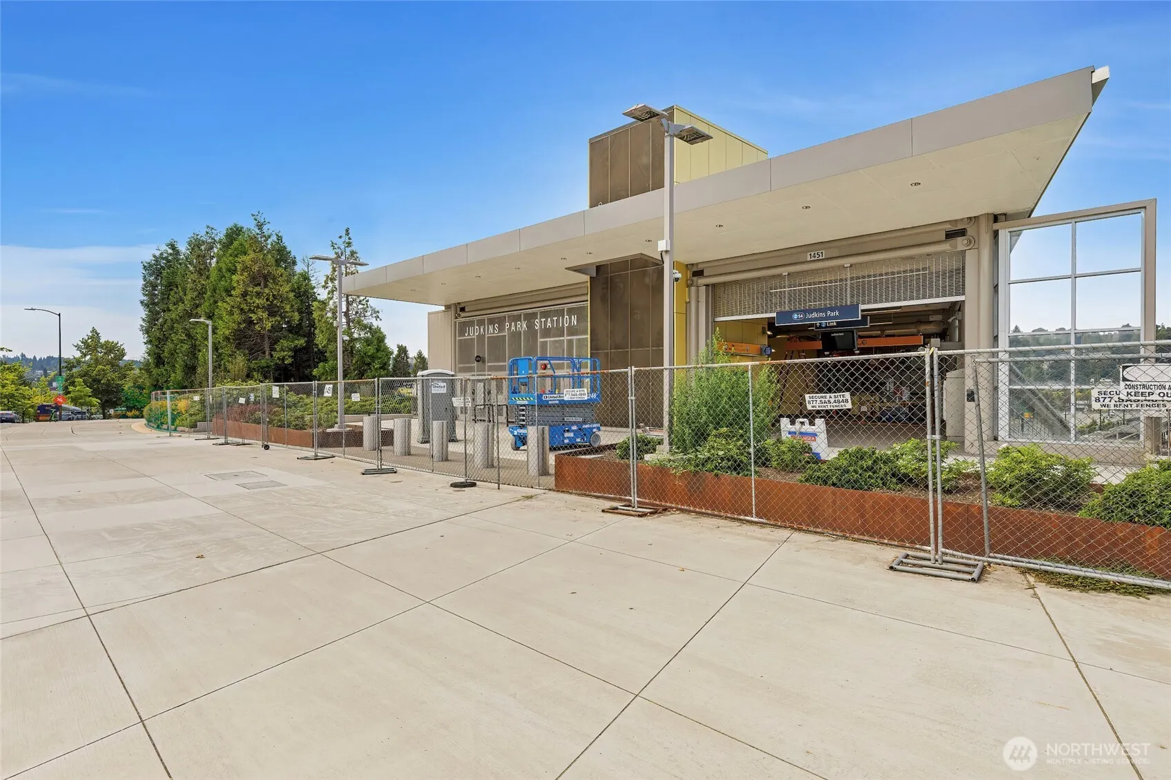 2510 S Dearborn Street , Seattle, WA 98144