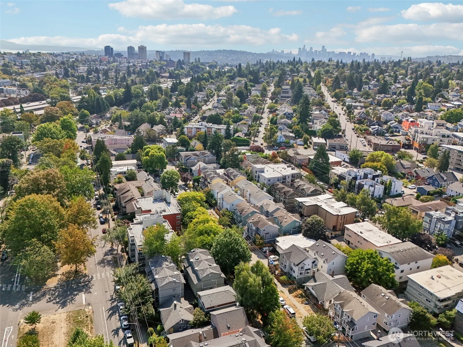 6562 5th Avenue NE #C, Seattle, WA 98115