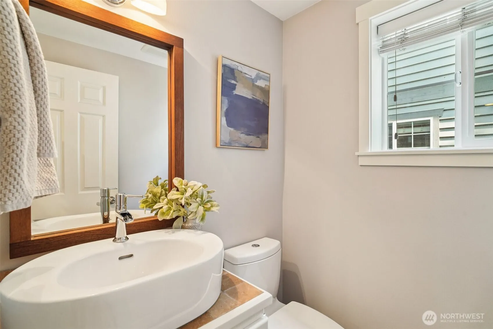 6562 5th Avenue NE #C, Seattle, WA 98115