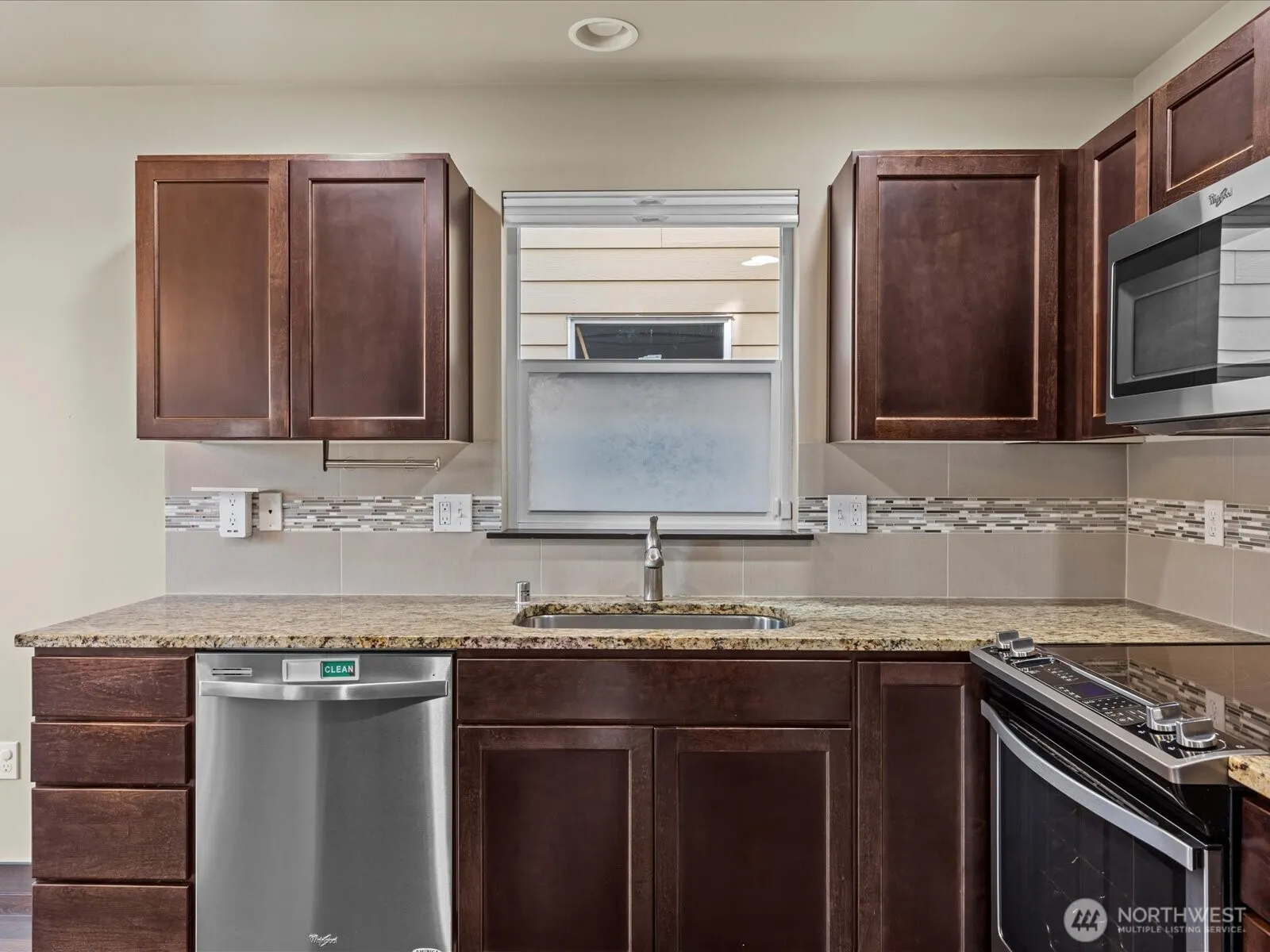 109 203rd Place SW #1, Lynnwood, WA 98036