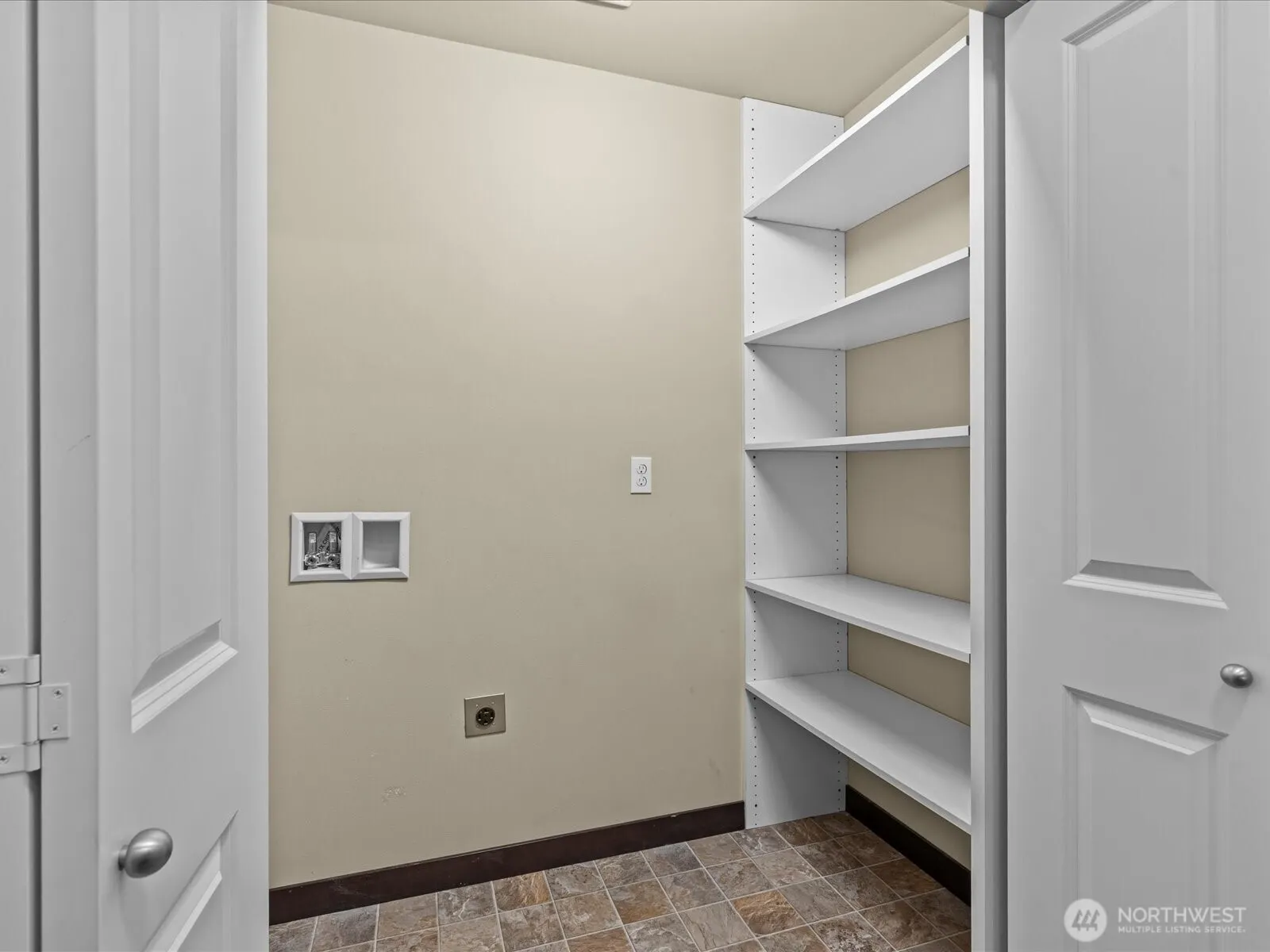 109 203rd Place SW #1, Lynnwood, WA 98036