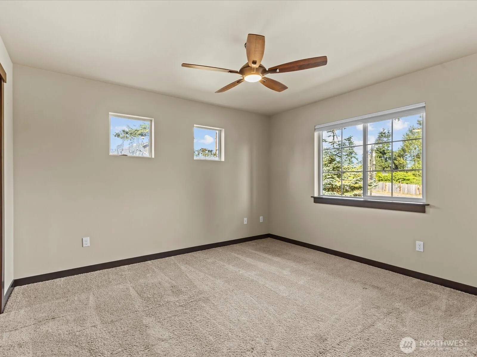 109 203rd Place SW #1, Lynnwood, WA 98036