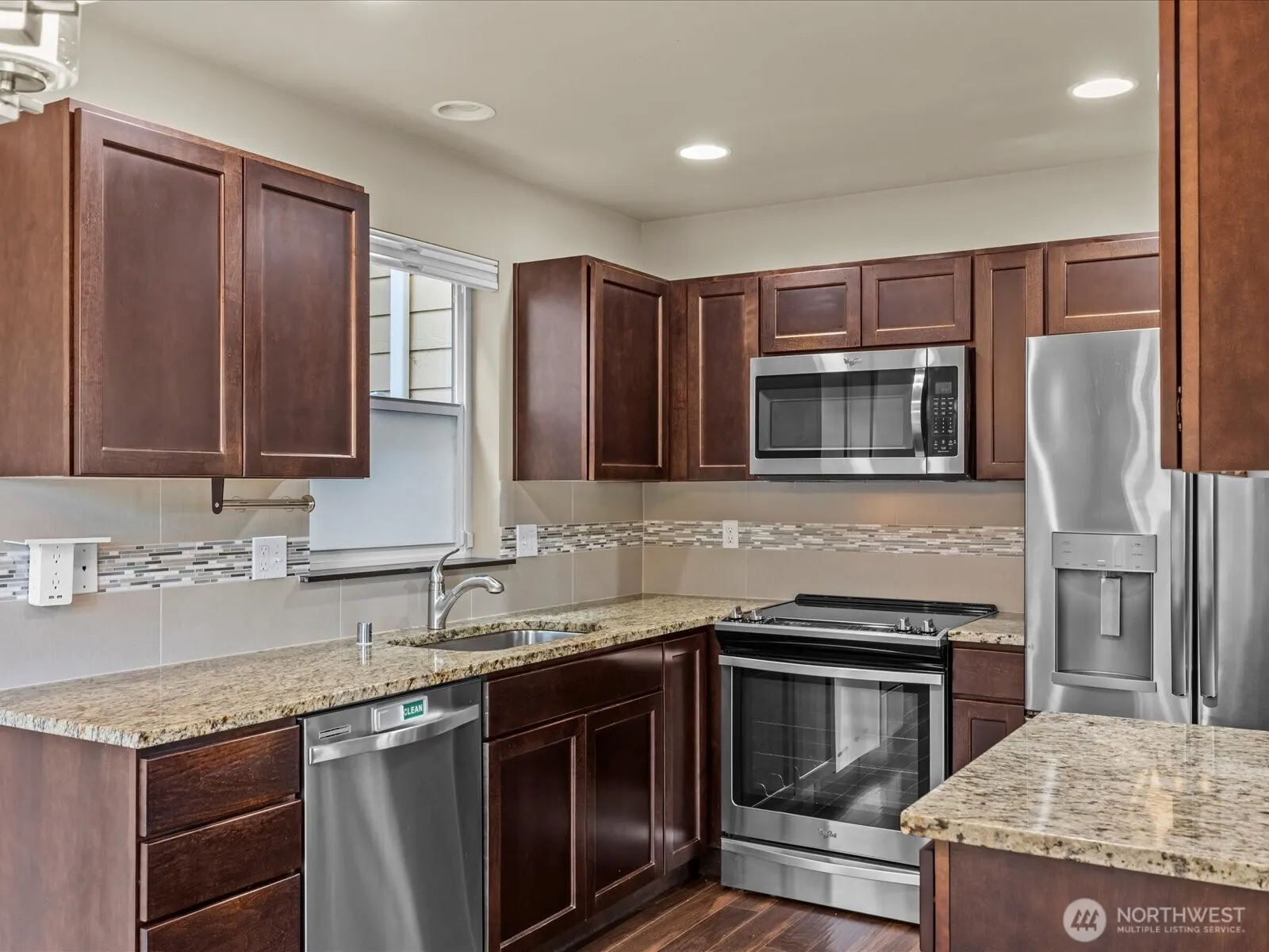 109 203rd Place SW #1, Lynnwood, WA 98036