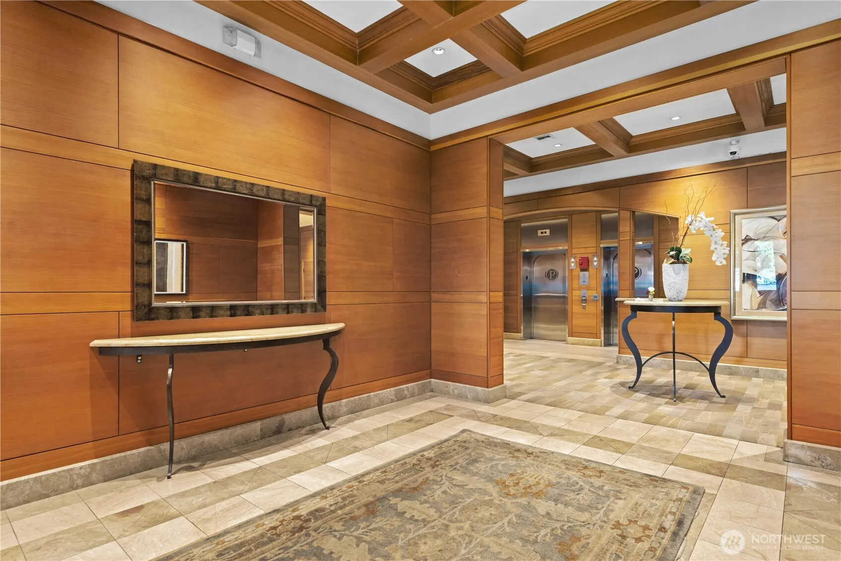 2319 1st Avenue #205, Seattle, WA 98121-3604