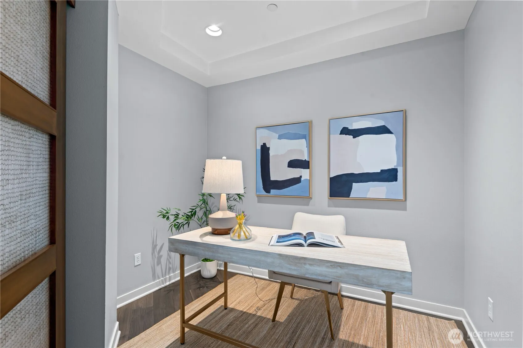 2319 1st Avenue #205, Seattle, WA 98121-3604