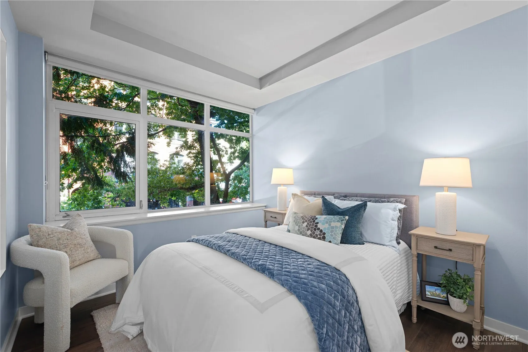 2319 1st Avenue #205, Seattle, WA 98121-3604