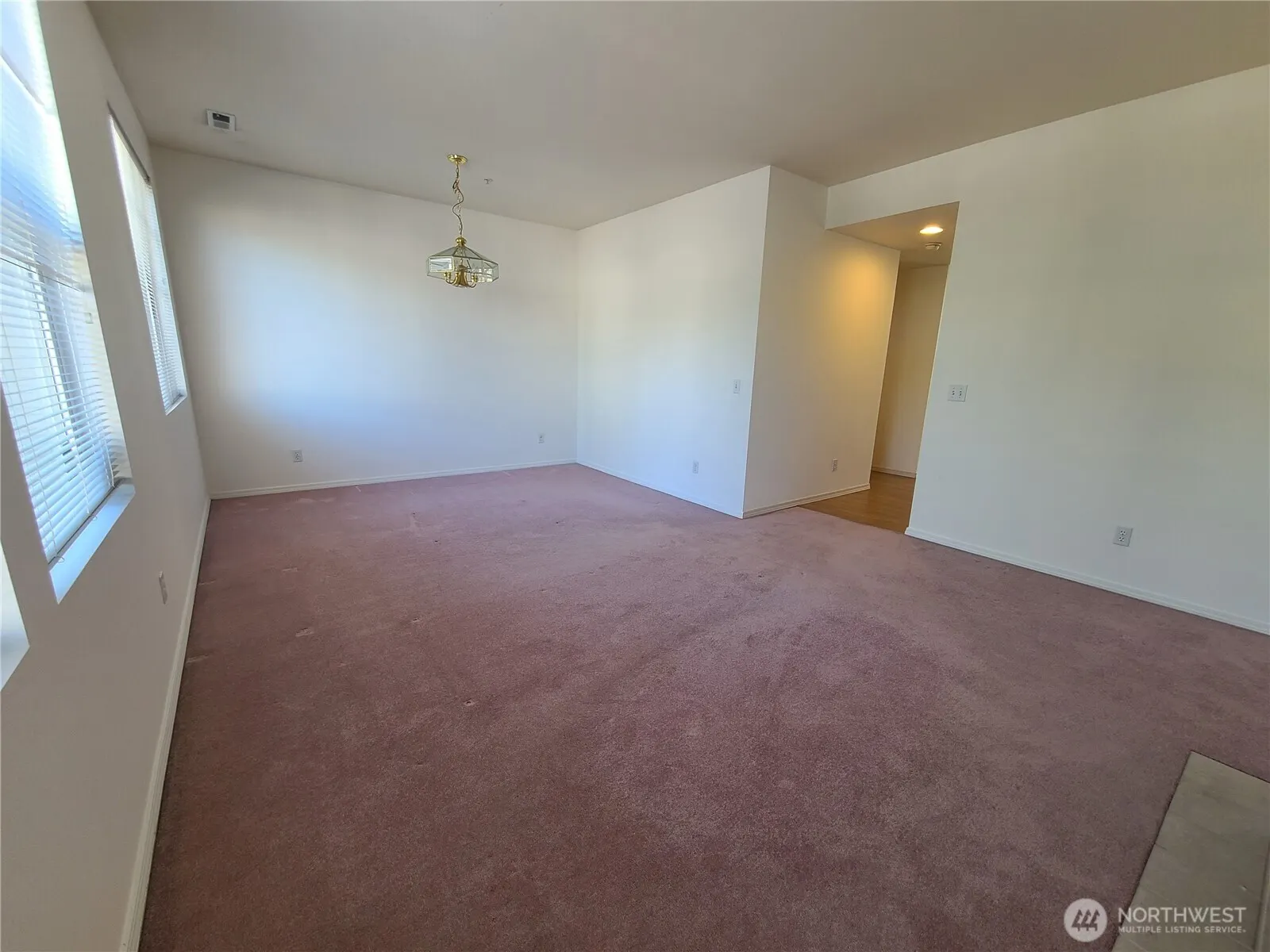 6119 S 233rd Street #19-6, Kent, WA 98032