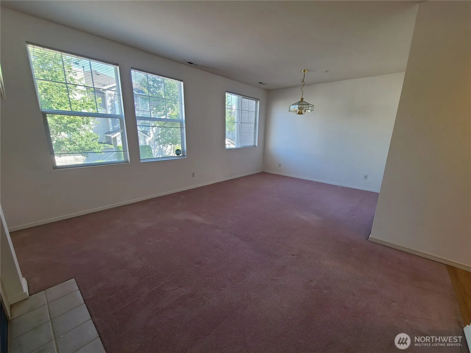 6119 S 233rd Street #19-6, Kent, WA 98032