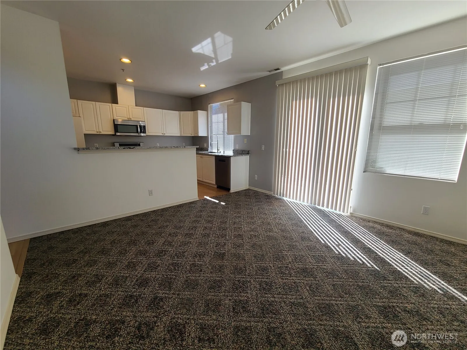 6119 S 233rd Street #19-6, Kent, WA 98032