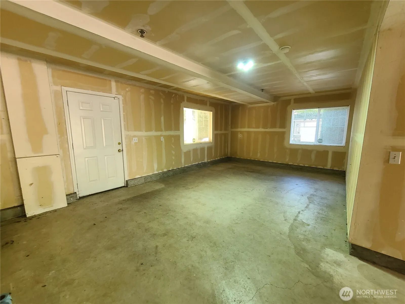 6119 S 233rd Street #19-6, Kent, WA 98032