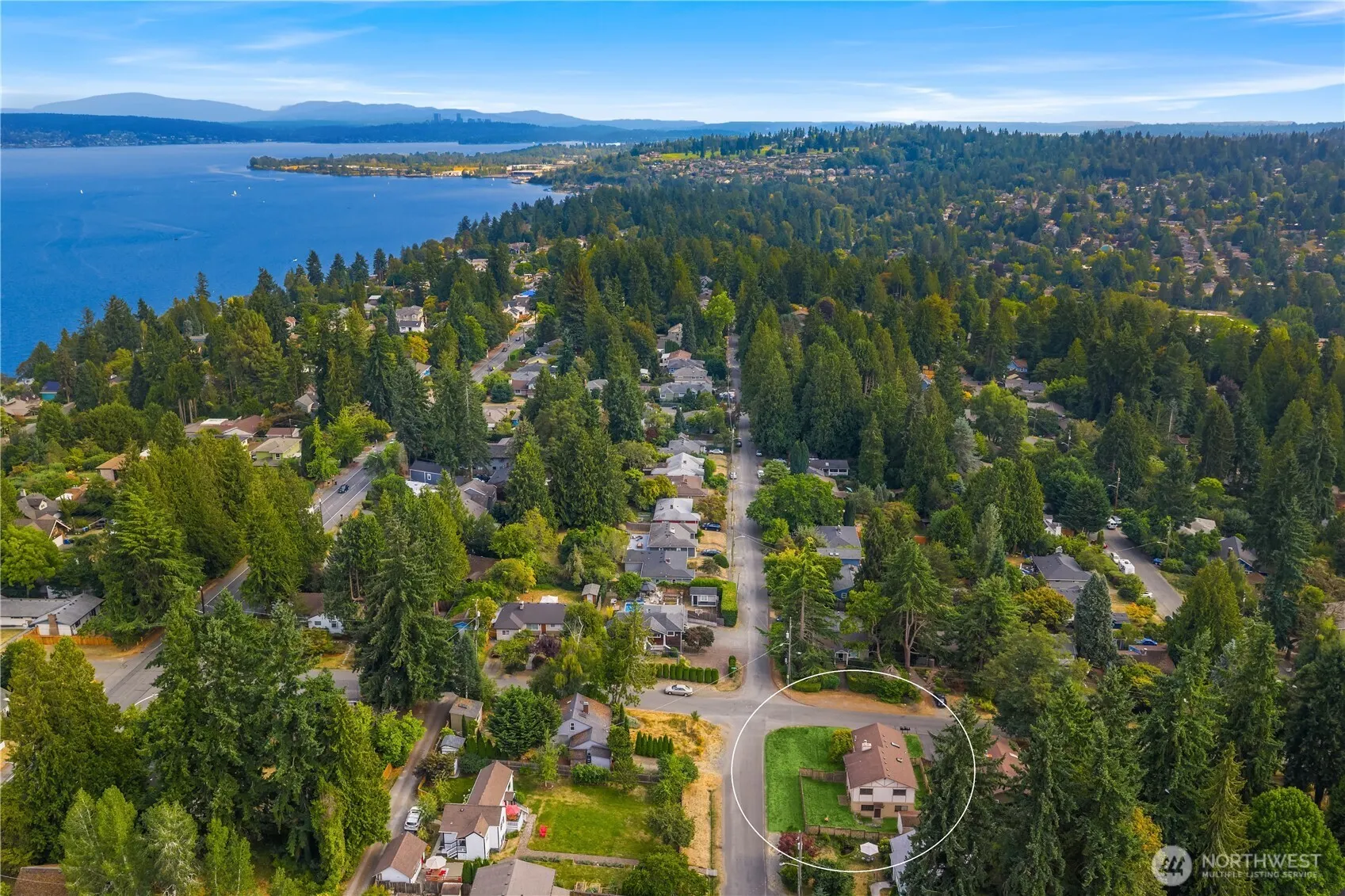 11503 Bartlett Avenue NE, Seattle, WA 98125