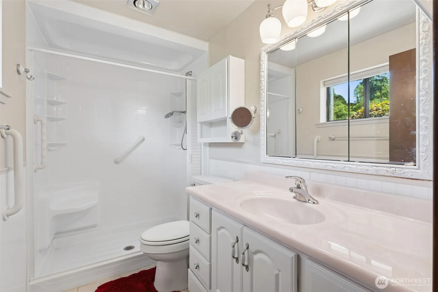 4233 S 252nd Place , Kent, WA 98032