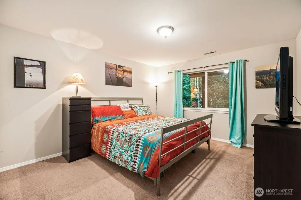 19812 13th Place W, Lynnwood, WA 98036