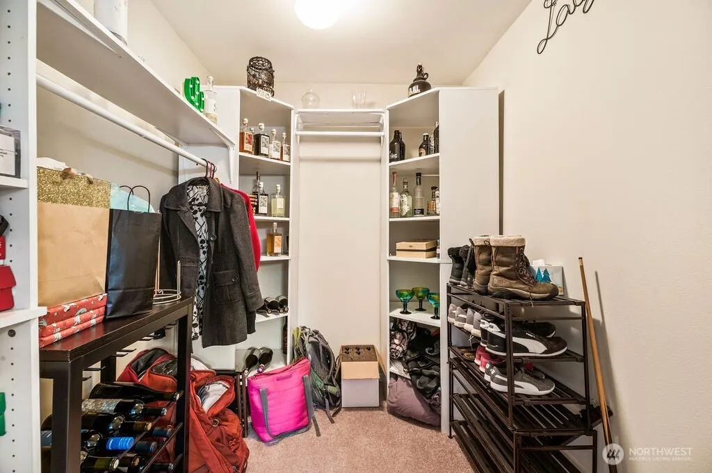 19812 13th Place W, Lynnwood, WA 98036