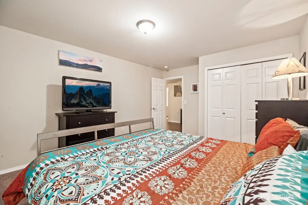 19812 13th Place W, Lynnwood, WA 98036