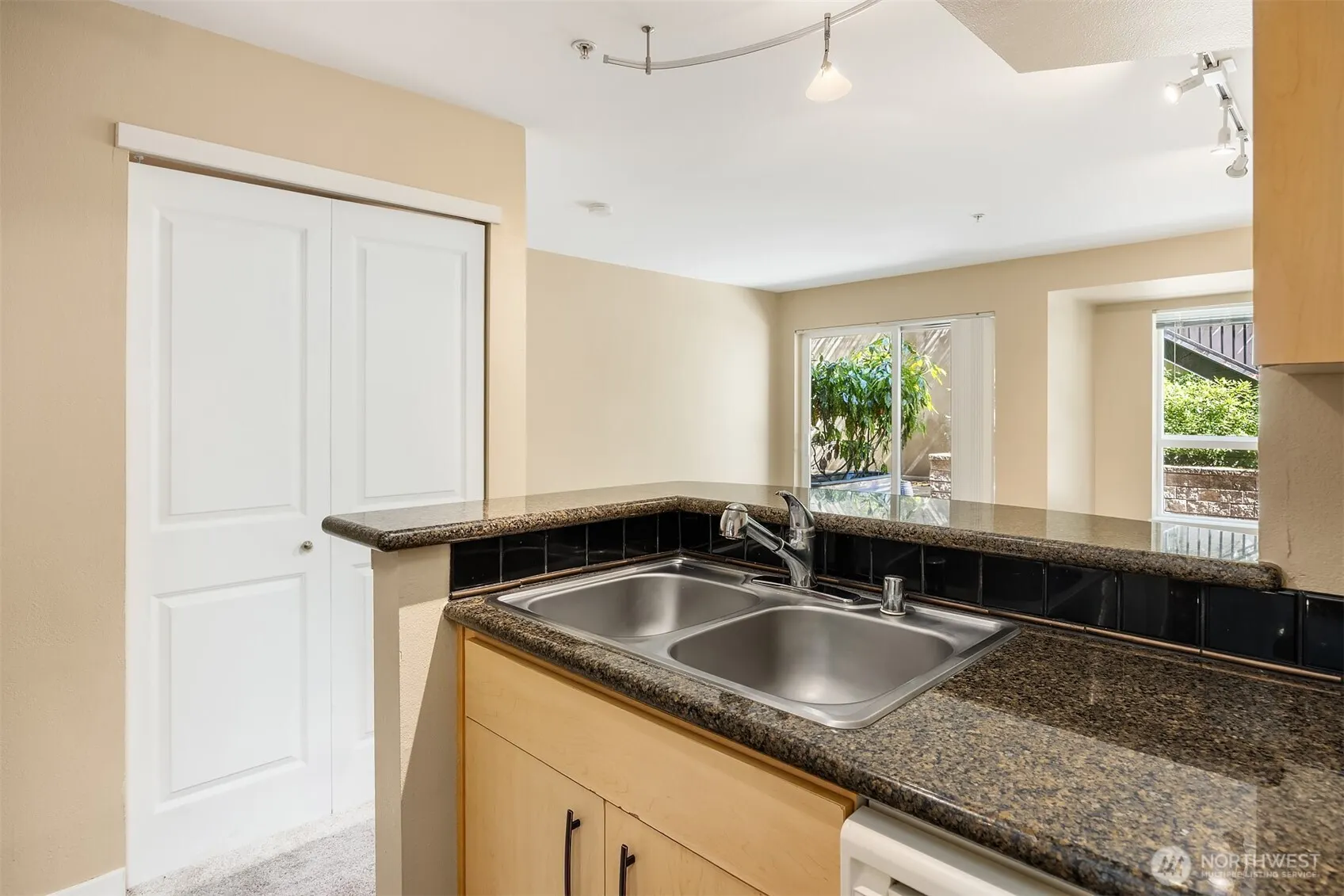 108 5th Avenue S #316, Seattle, WA 98104