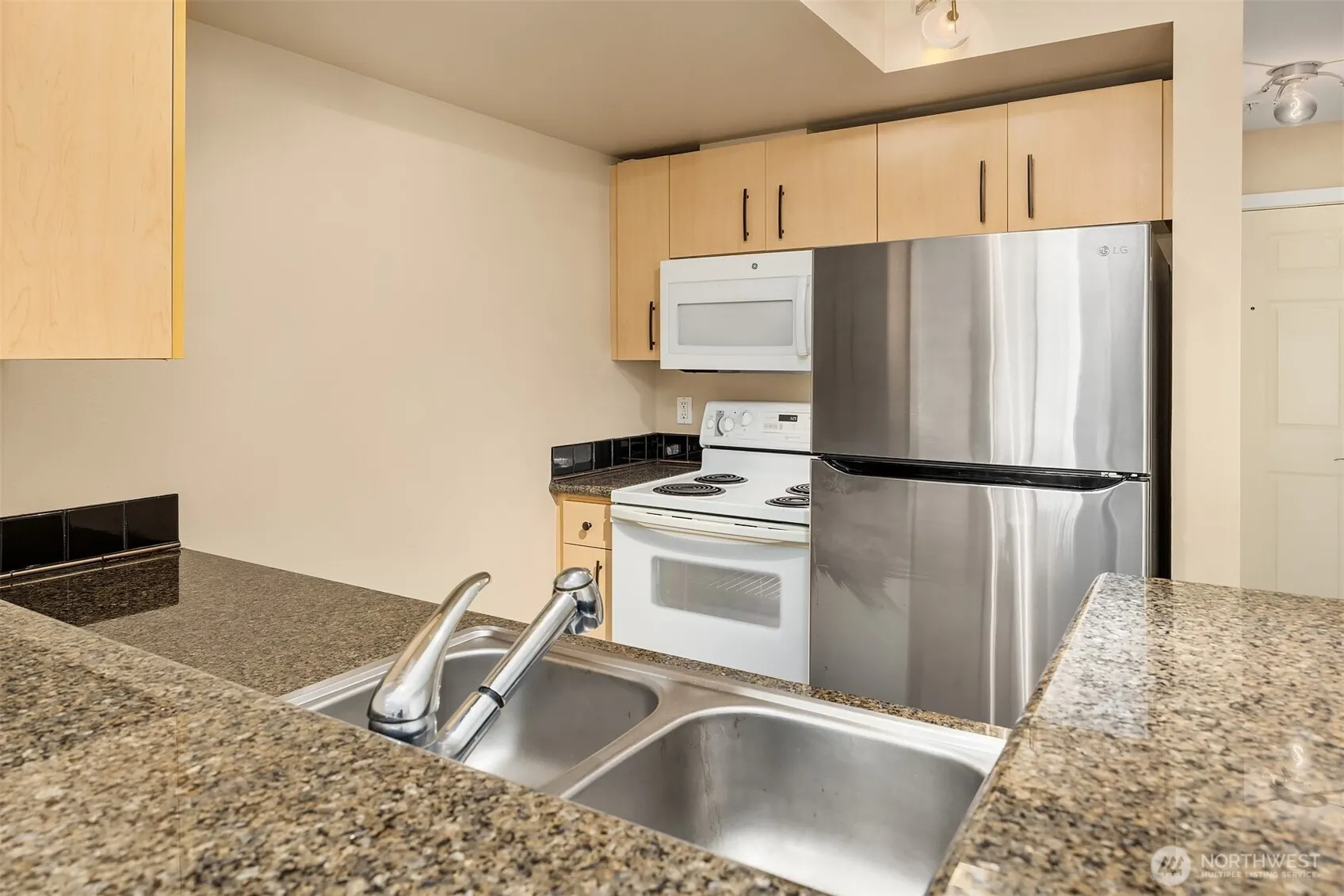 108 5th Avenue S #316, Seattle, WA 98104