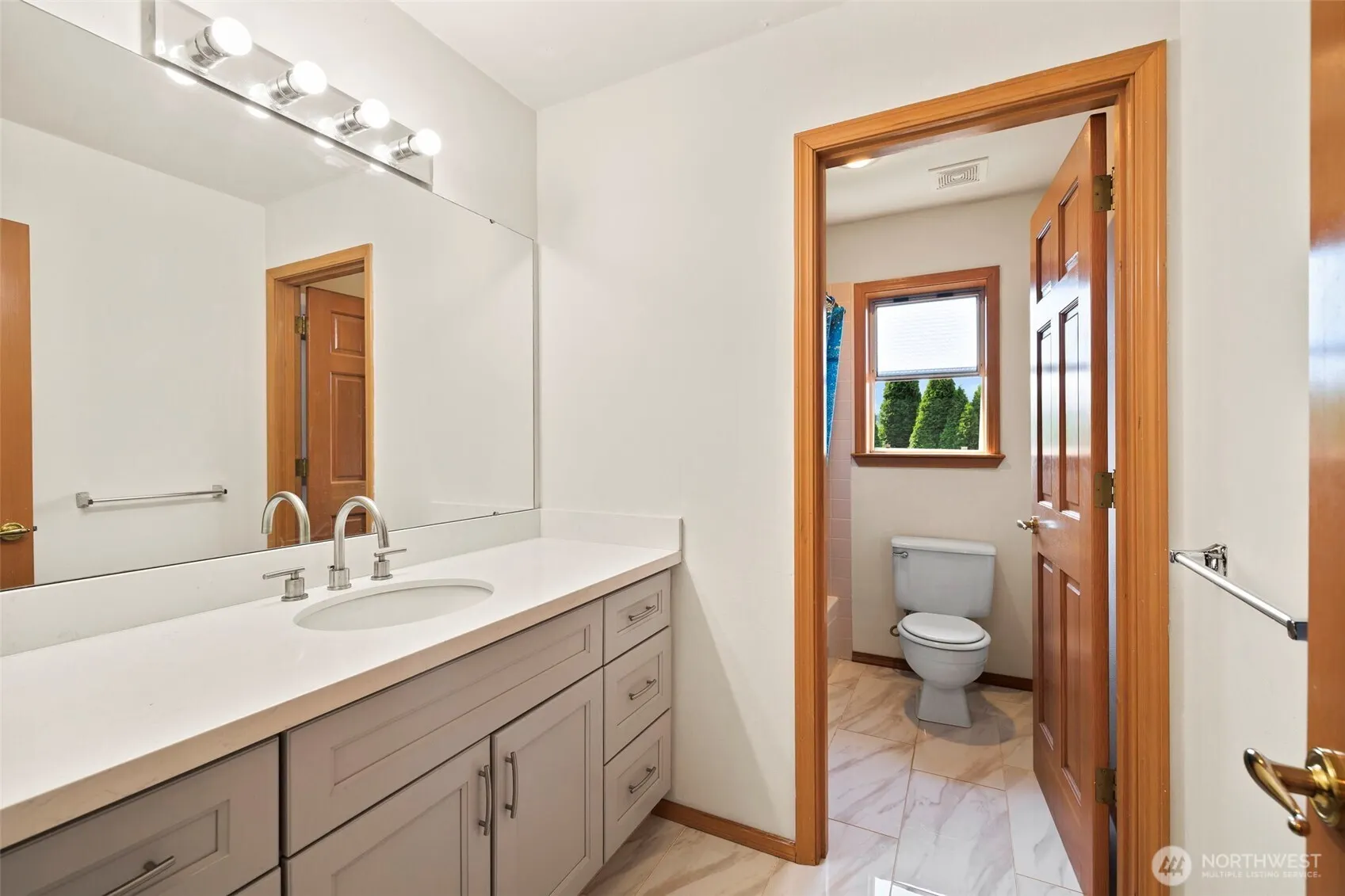 13513 SE 239th Street , Kent, WA 98042-3278