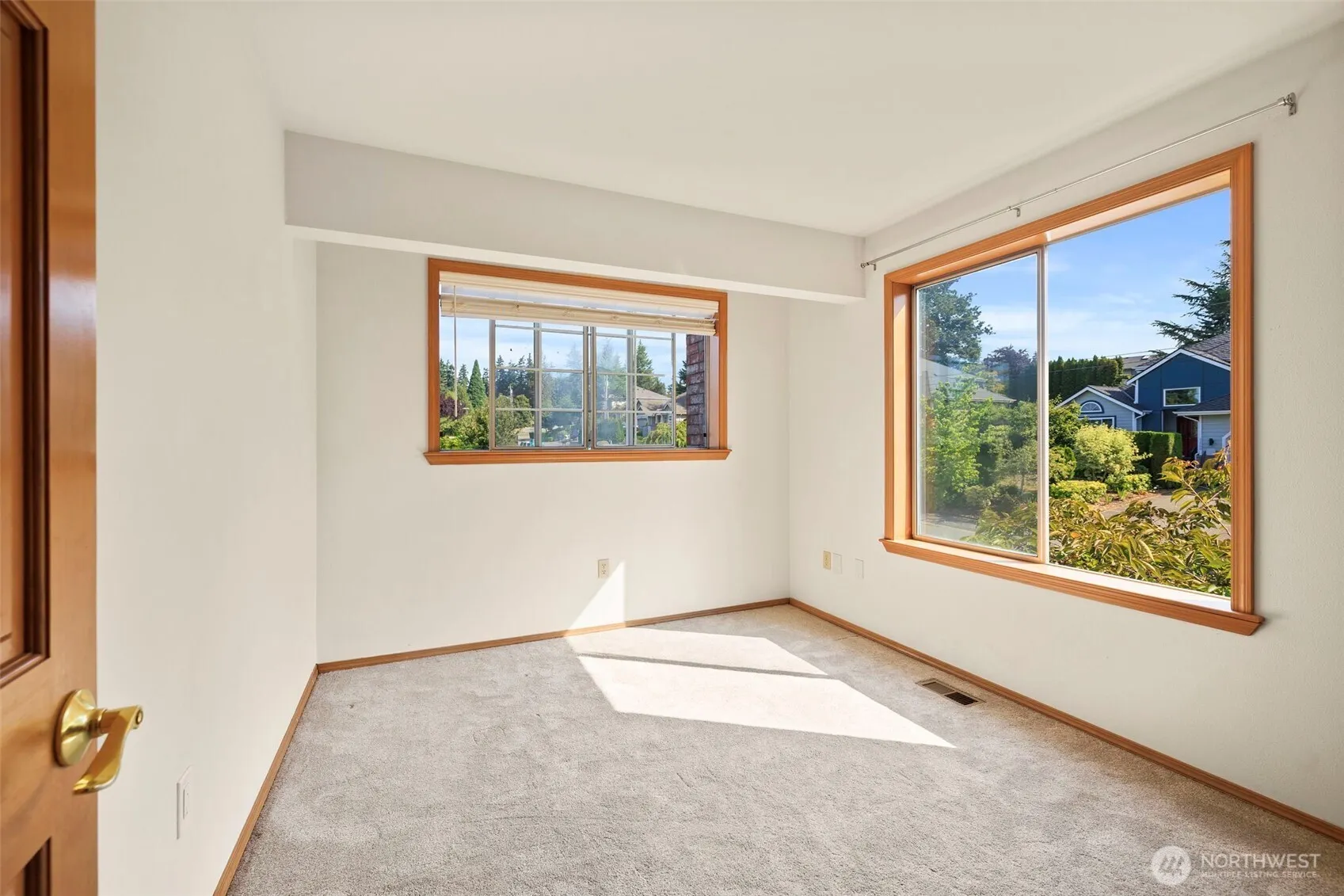 13513 SE 239th Street , Kent, WA 98042-3278