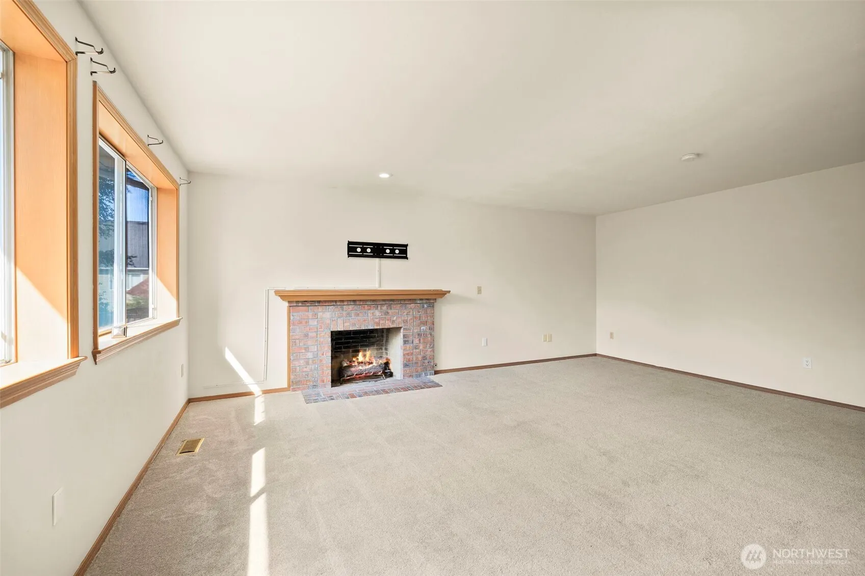 13513 SE 239th Street , Kent, WA 98042-3278