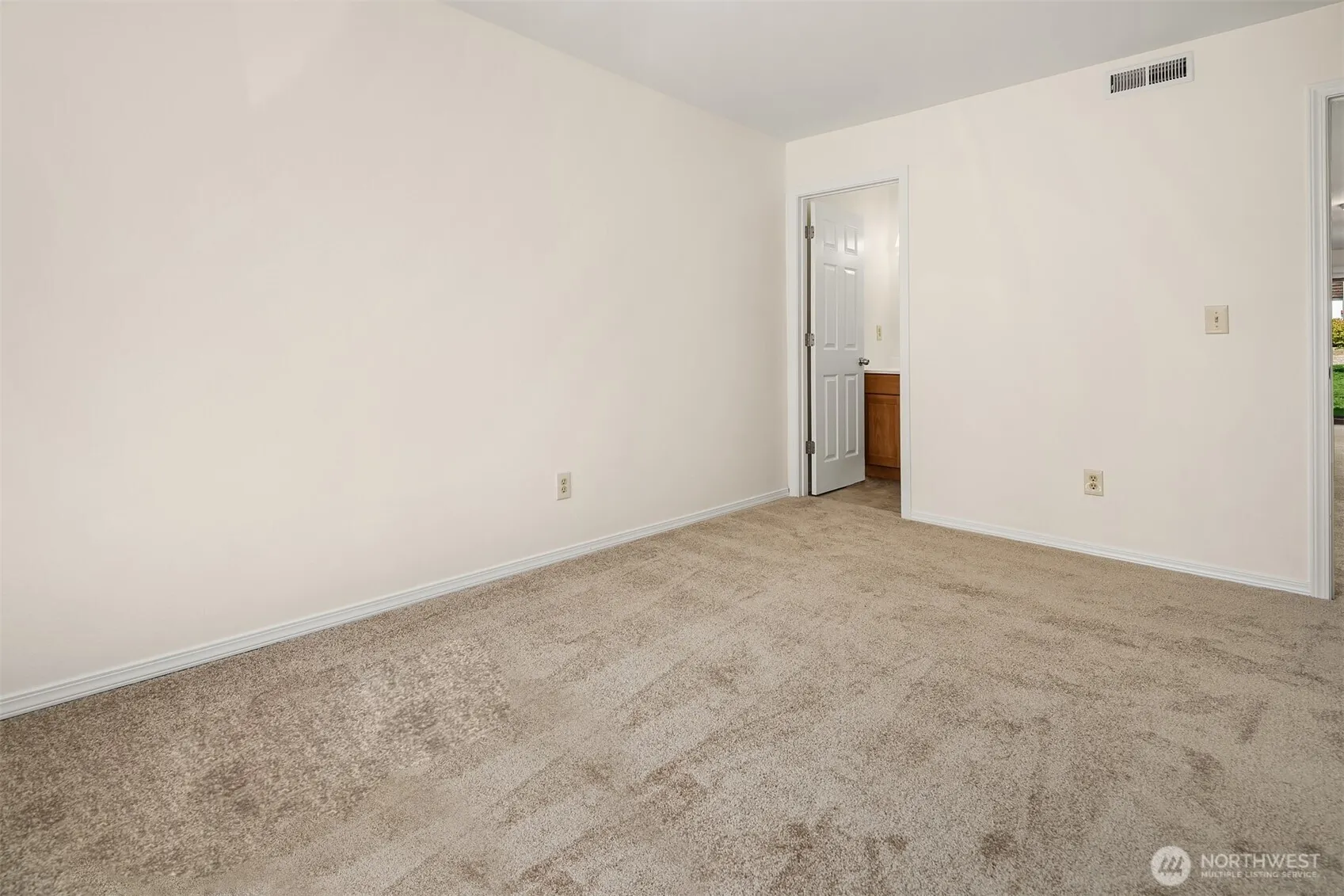 12424 NE 145th Street #C-25, Kirkland, WA 98034