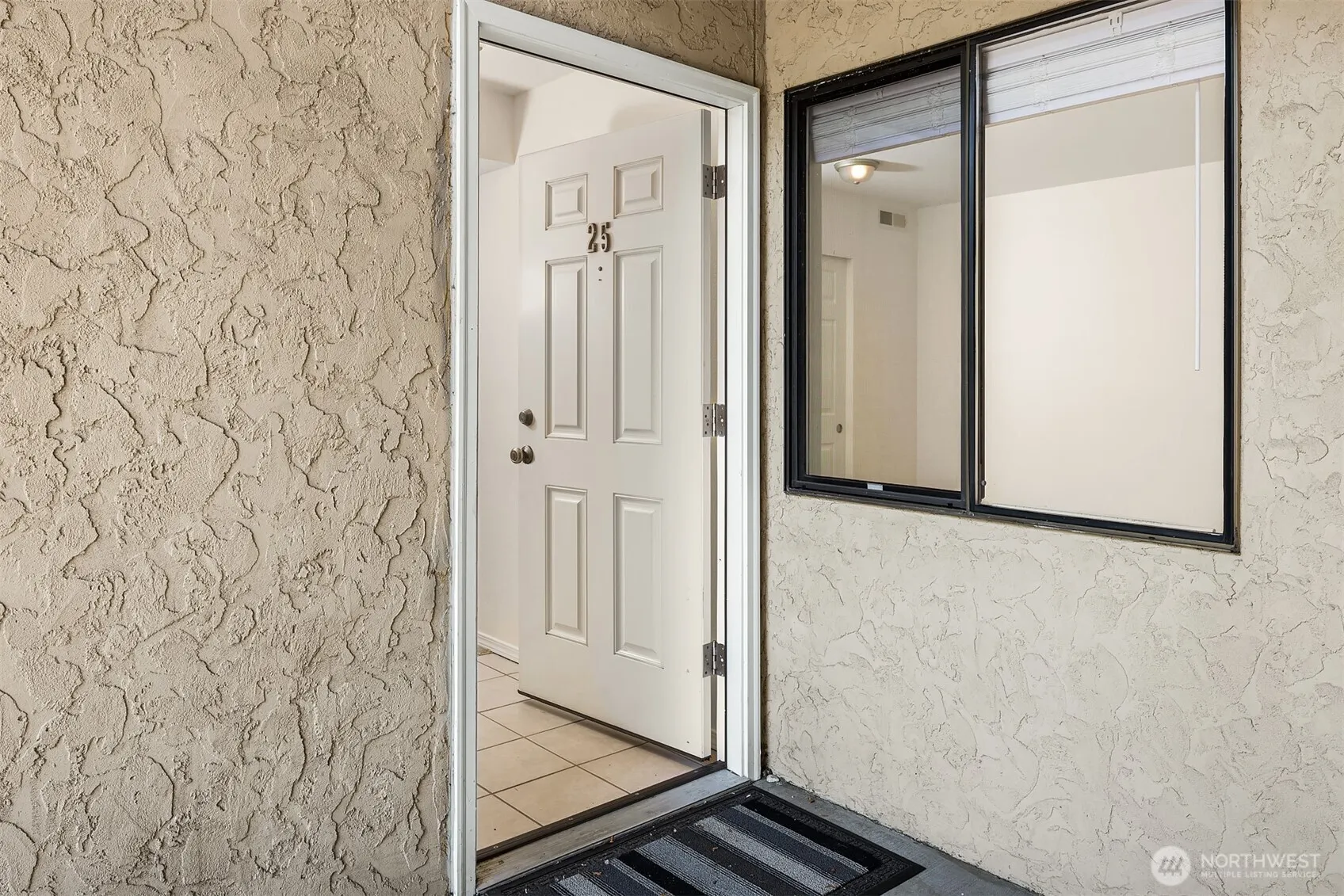 12424 NE 145th Street #C-25, Kirkland, WA 98034
