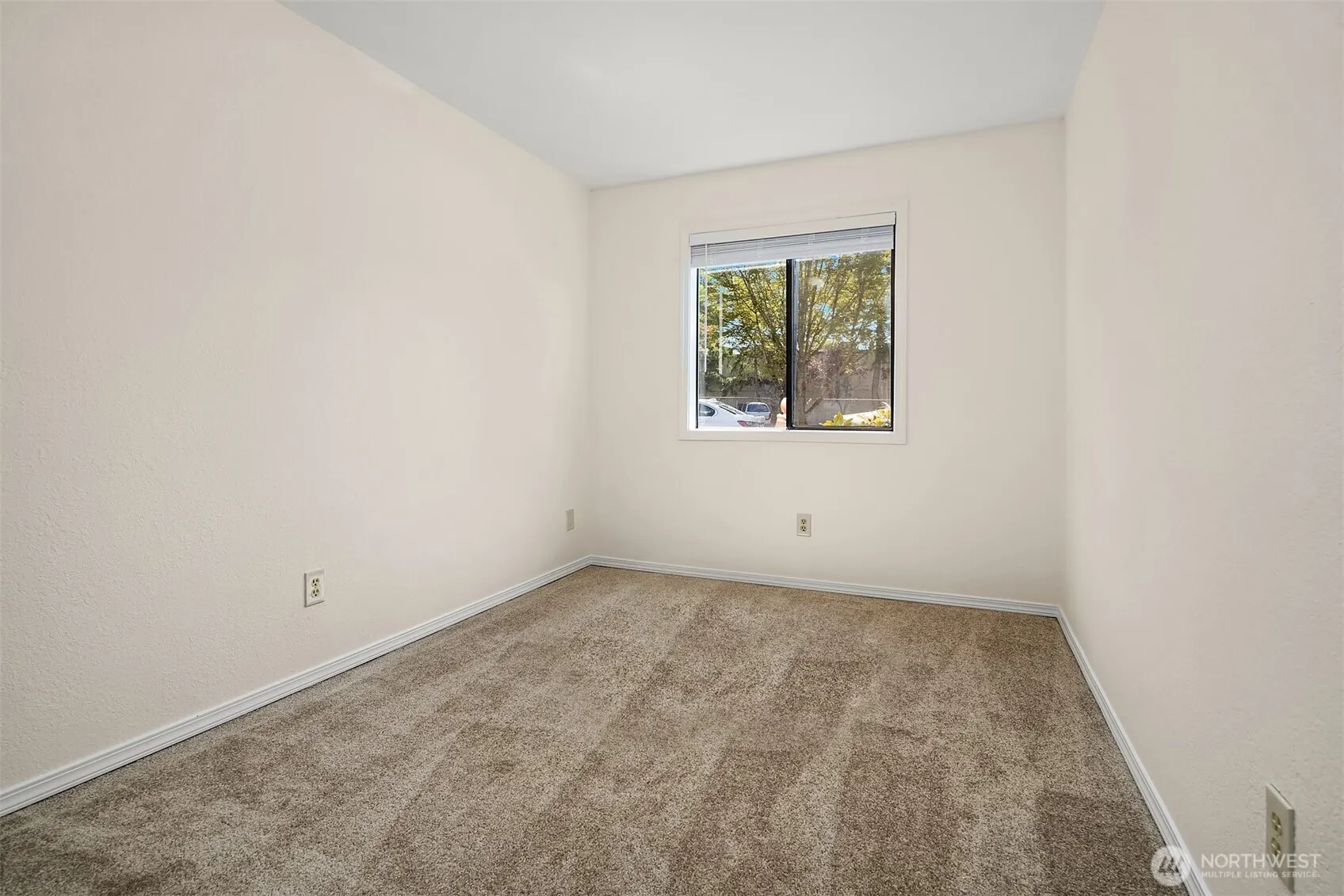 12424 NE 145th Street #C-25, Kirkland, WA 98034