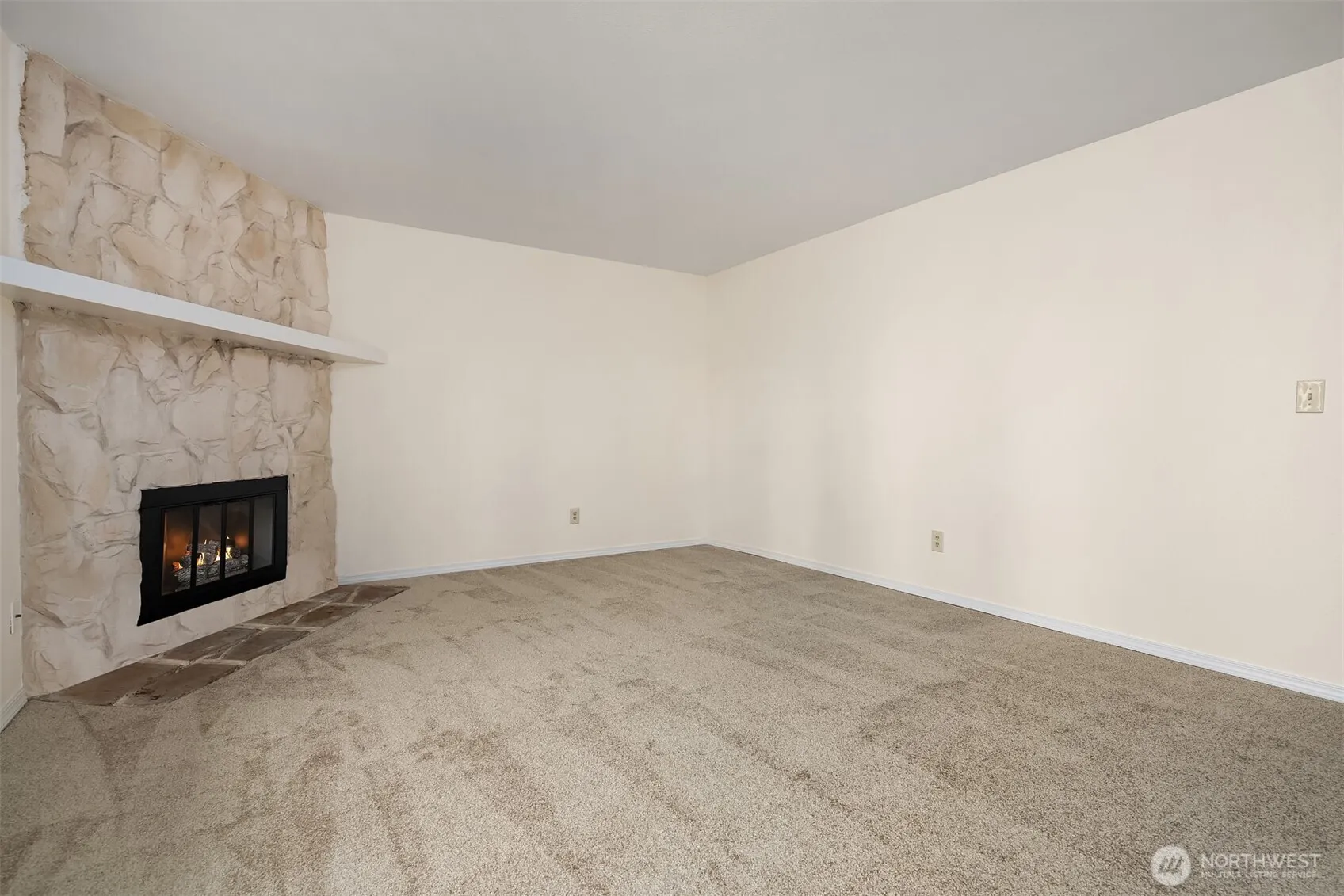 12424 NE 145th Street #C-25, Kirkland, WA 98034