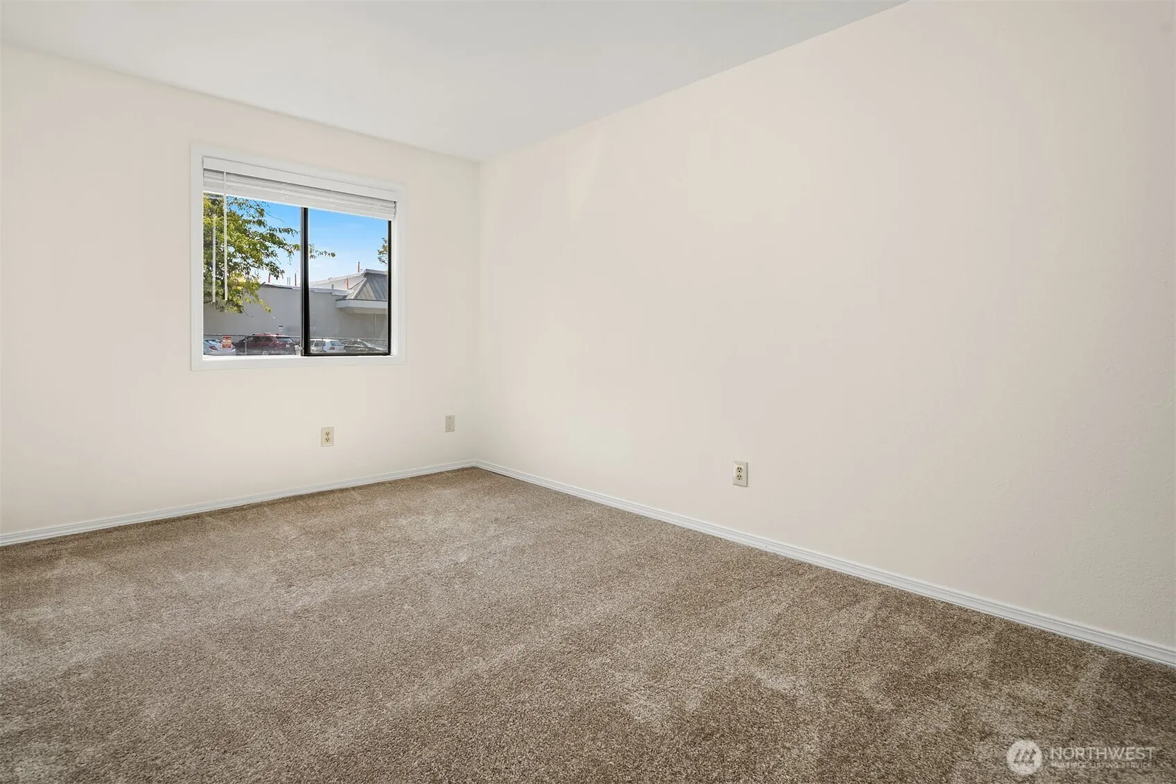 12424 NE 145th Street #C-25, Kirkland, WA 98034