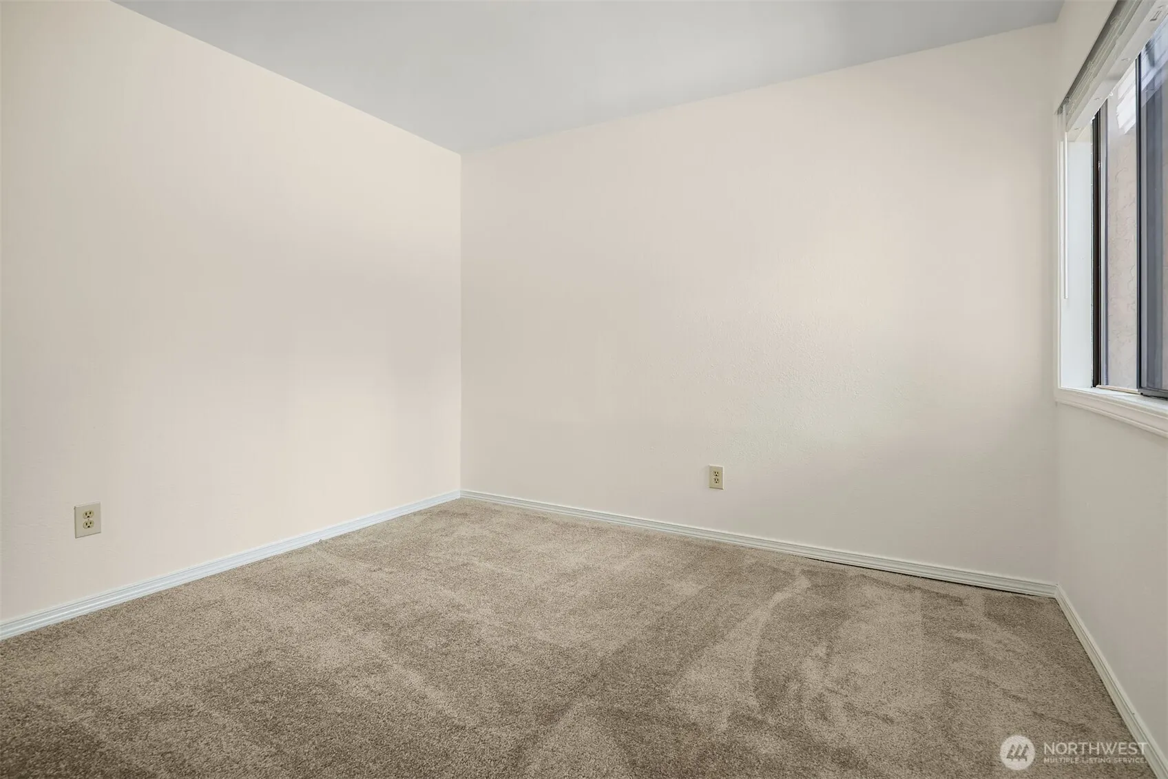 12424 NE 145th Street #C-25, Kirkland, WA 98034