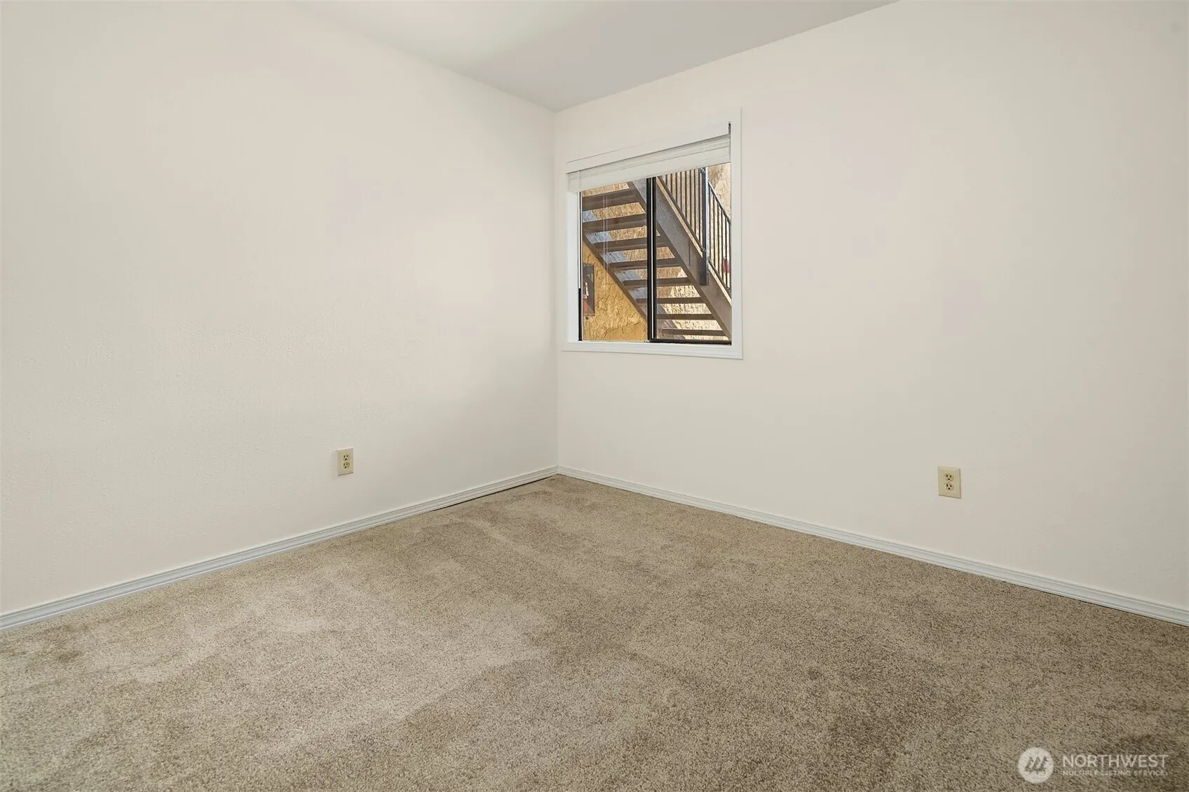 12424 NE 145th Street #C-25, Kirkland, WA 98034