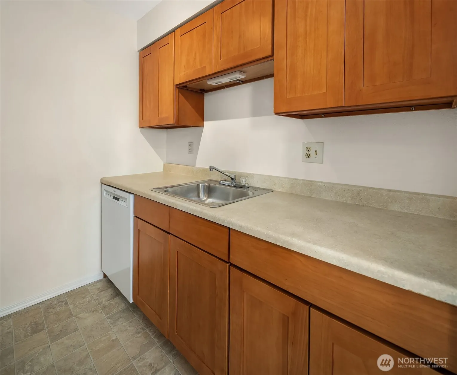 12424 NE 145th Street #C-25, Kirkland, WA 98034