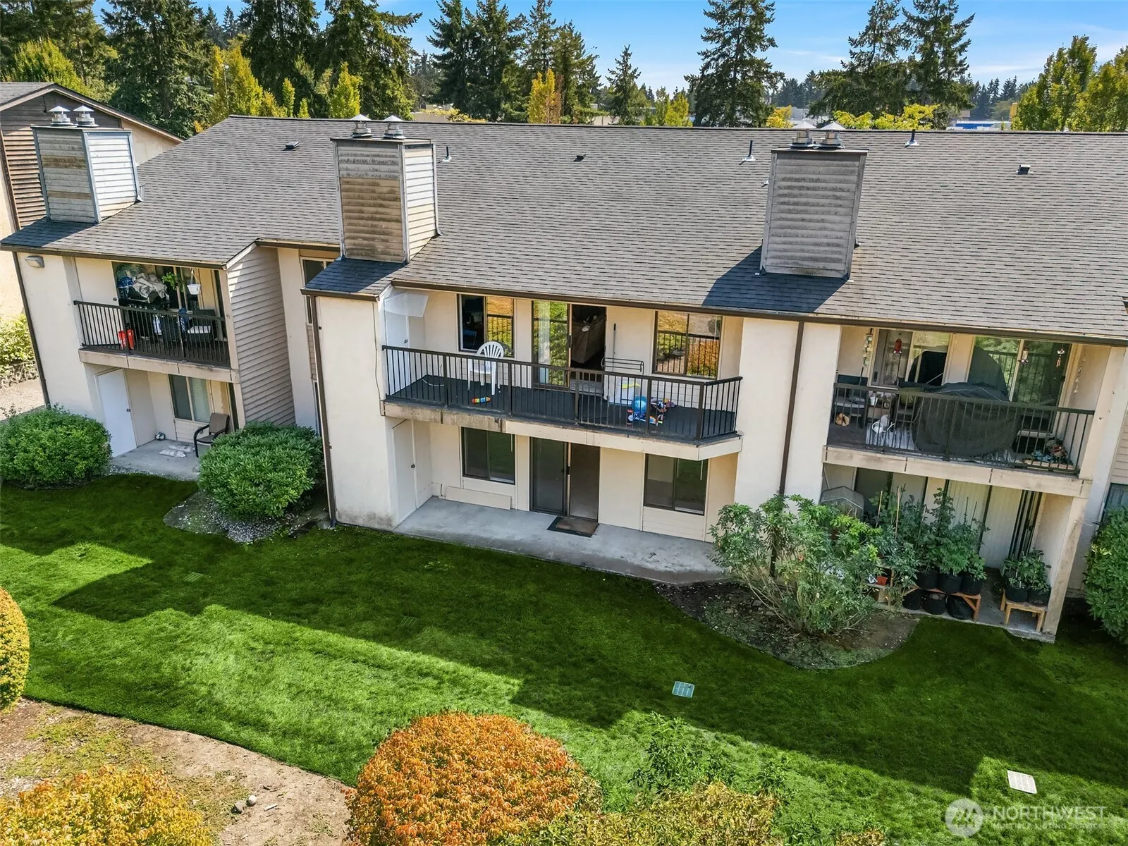 12424 NE 145th Street #C-25, Kirkland, WA 98034