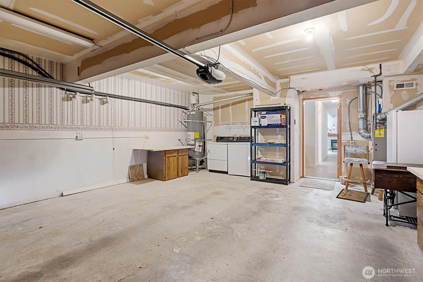 20427 Poplar Way #A, Lynnwood, WA 98036