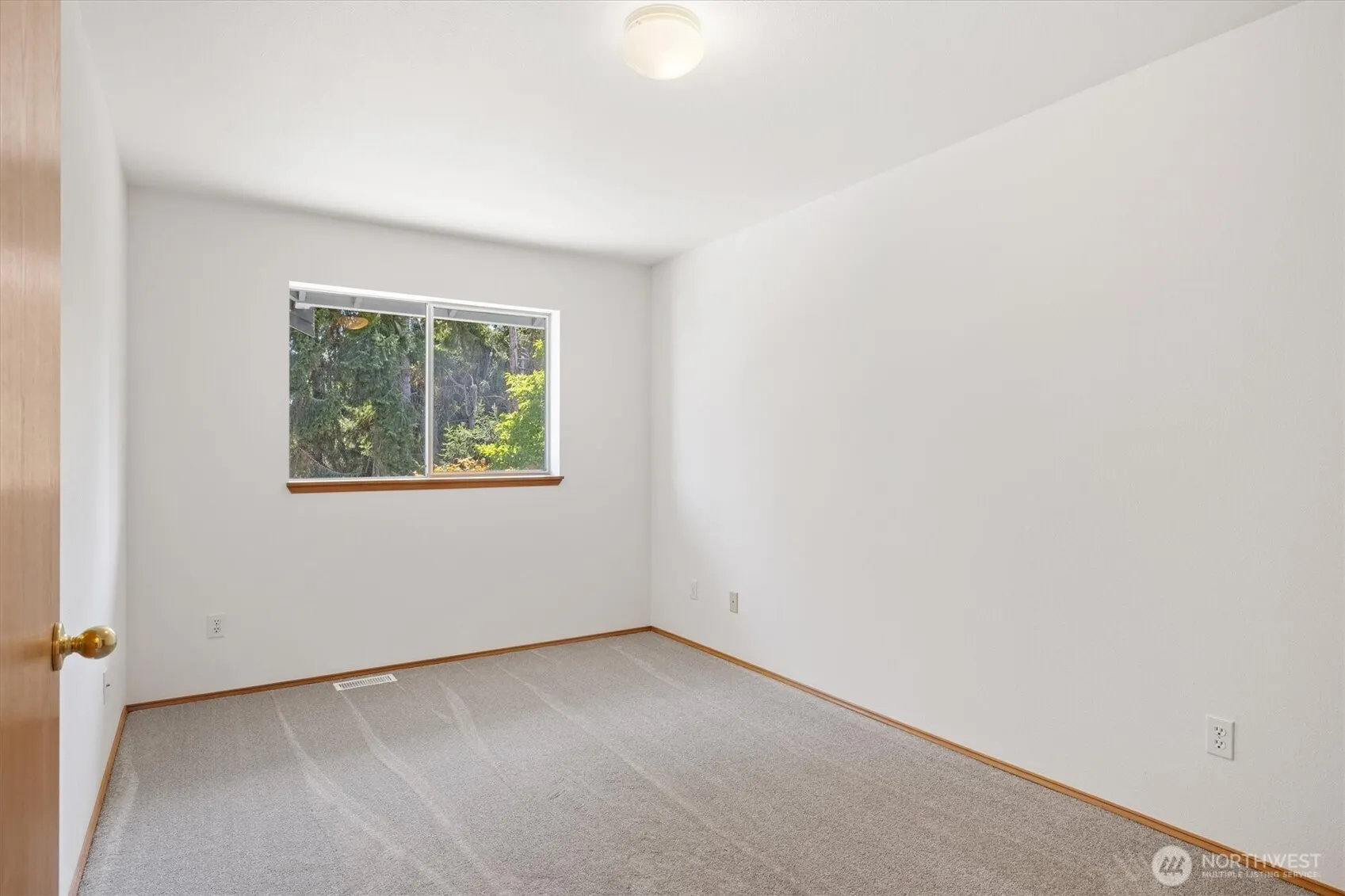 20427 Poplar Way #A, Lynnwood, WA 98036