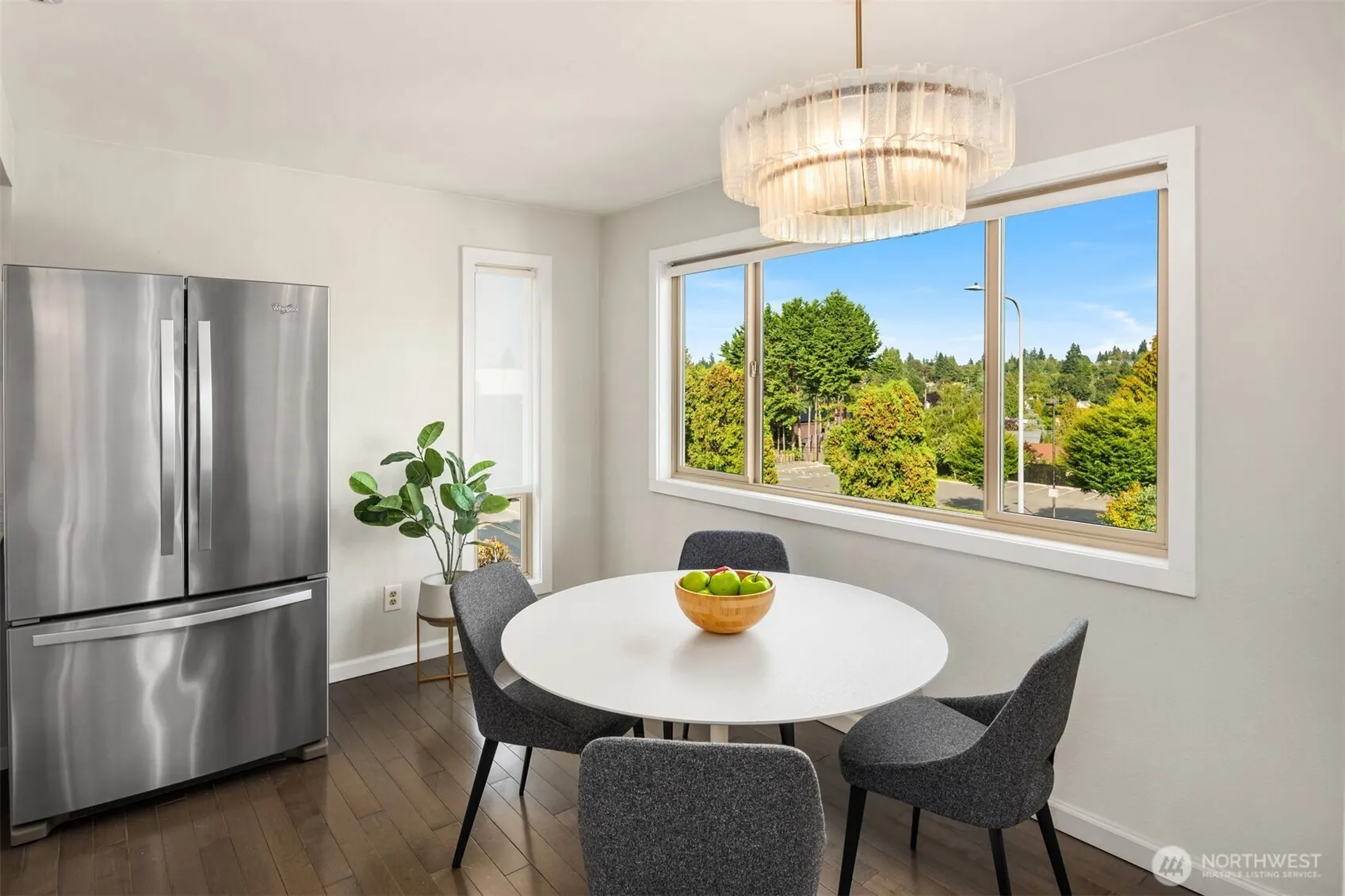 6519 35th Avenue NE #201, Seattle, WA 98115-7302