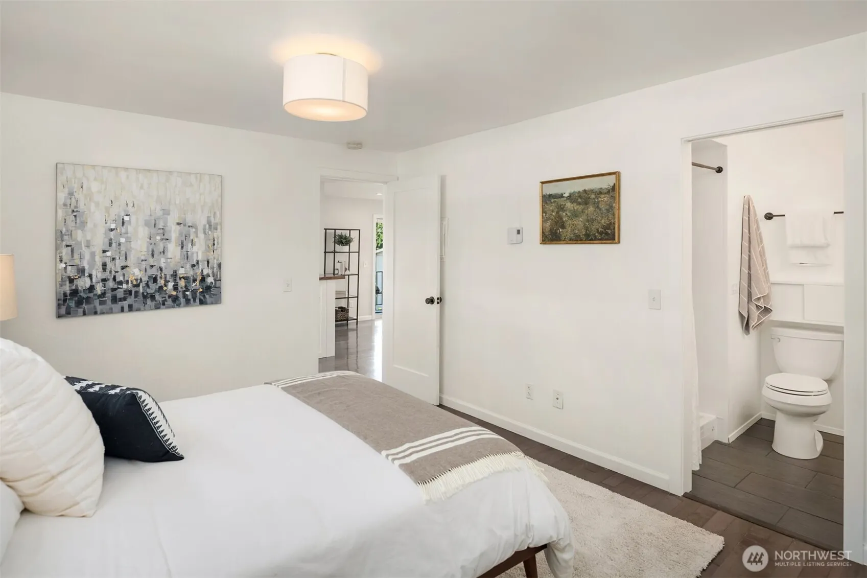 6519 35th Avenue NE #201, Seattle, WA 98115-7302