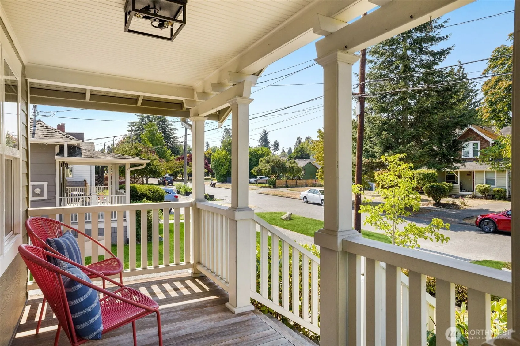 3222 39th Avenue SW, Seattle, WA 98116