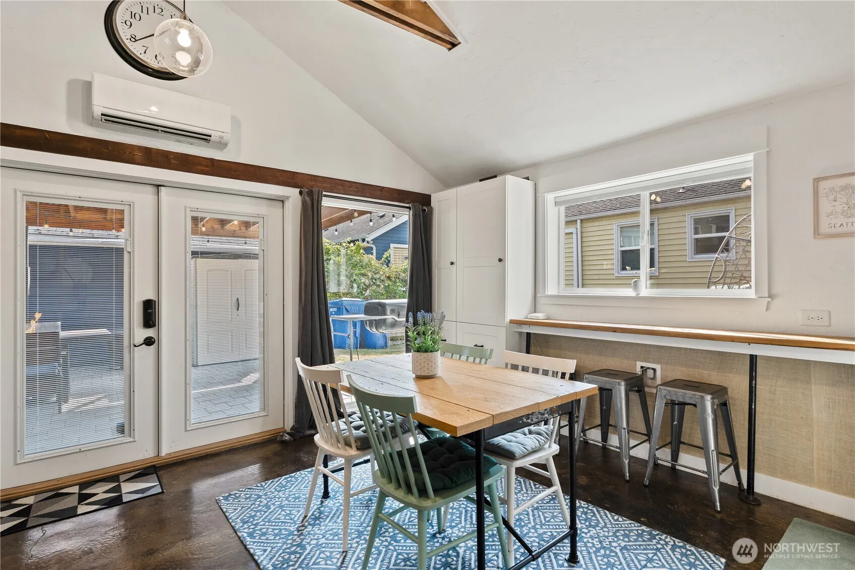 742 N 100 Street , Seattle, WA 98133