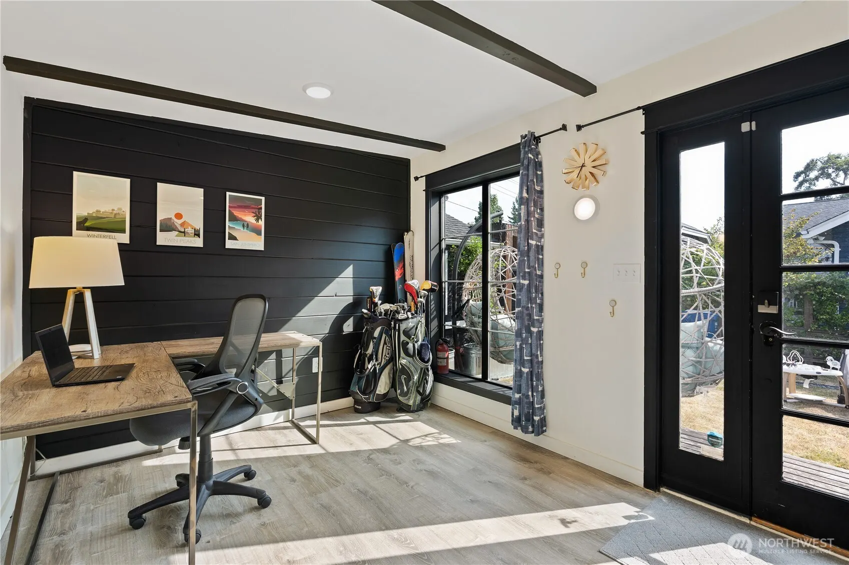742 N 100 Street , Seattle, WA 98133