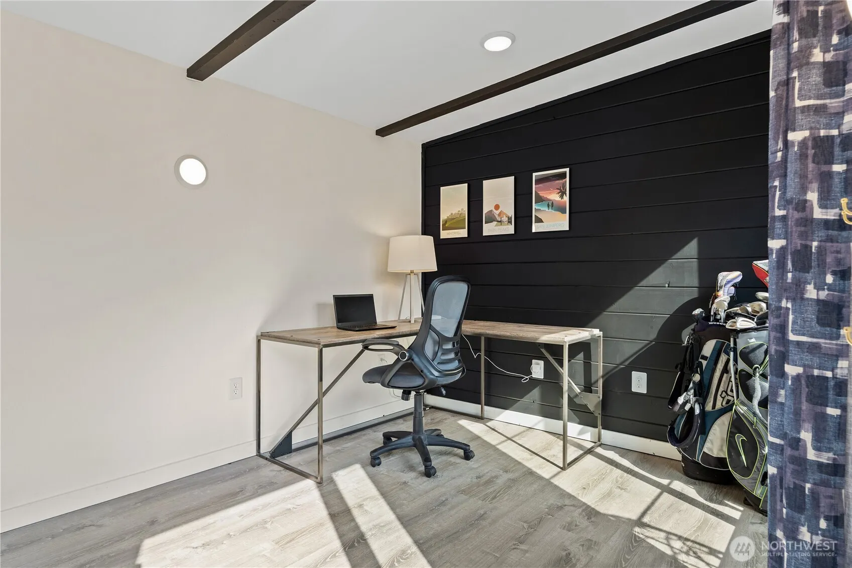 742 N 100 Street , Seattle, WA 98133