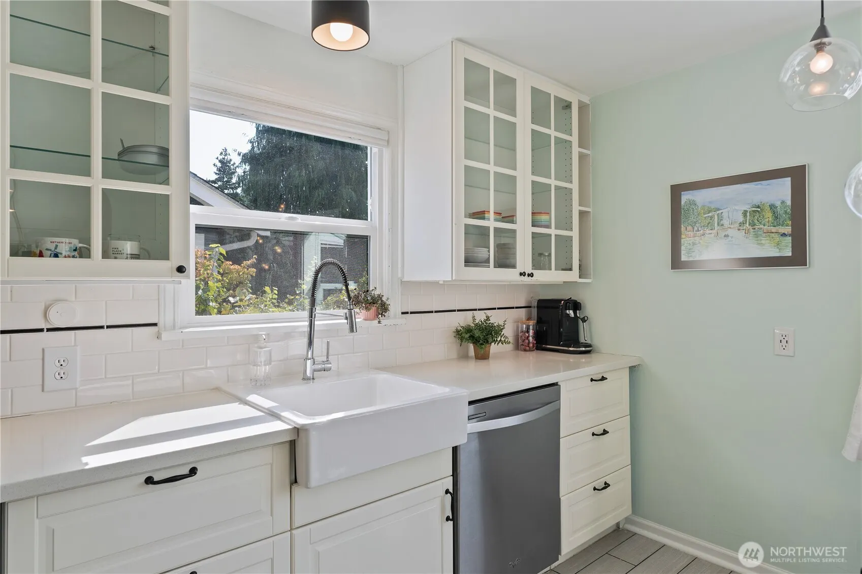 742 N 100 Street , Seattle, WA 98133