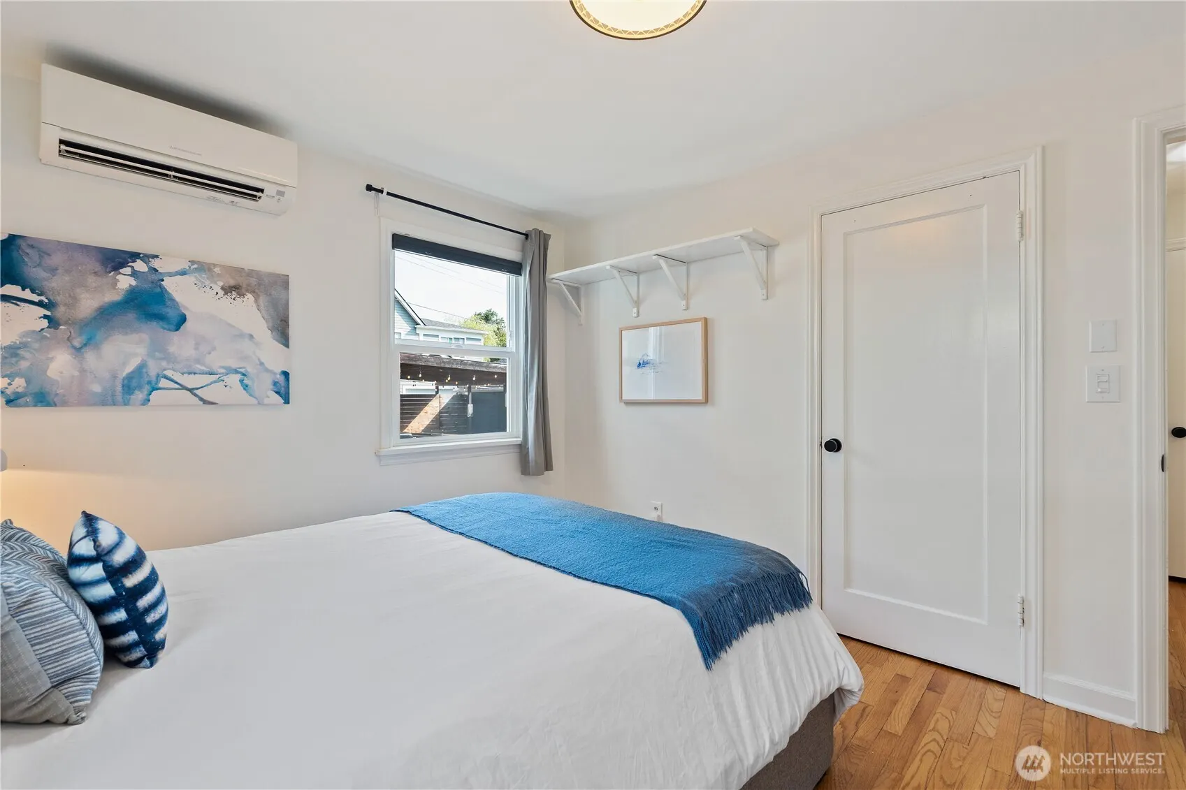 742 N 100 Street , Seattle, WA 98133