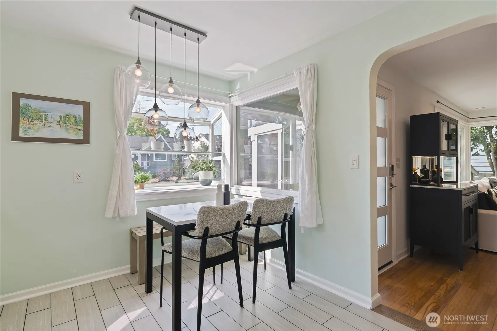742 N 100 Street , Seattle, WA 98133