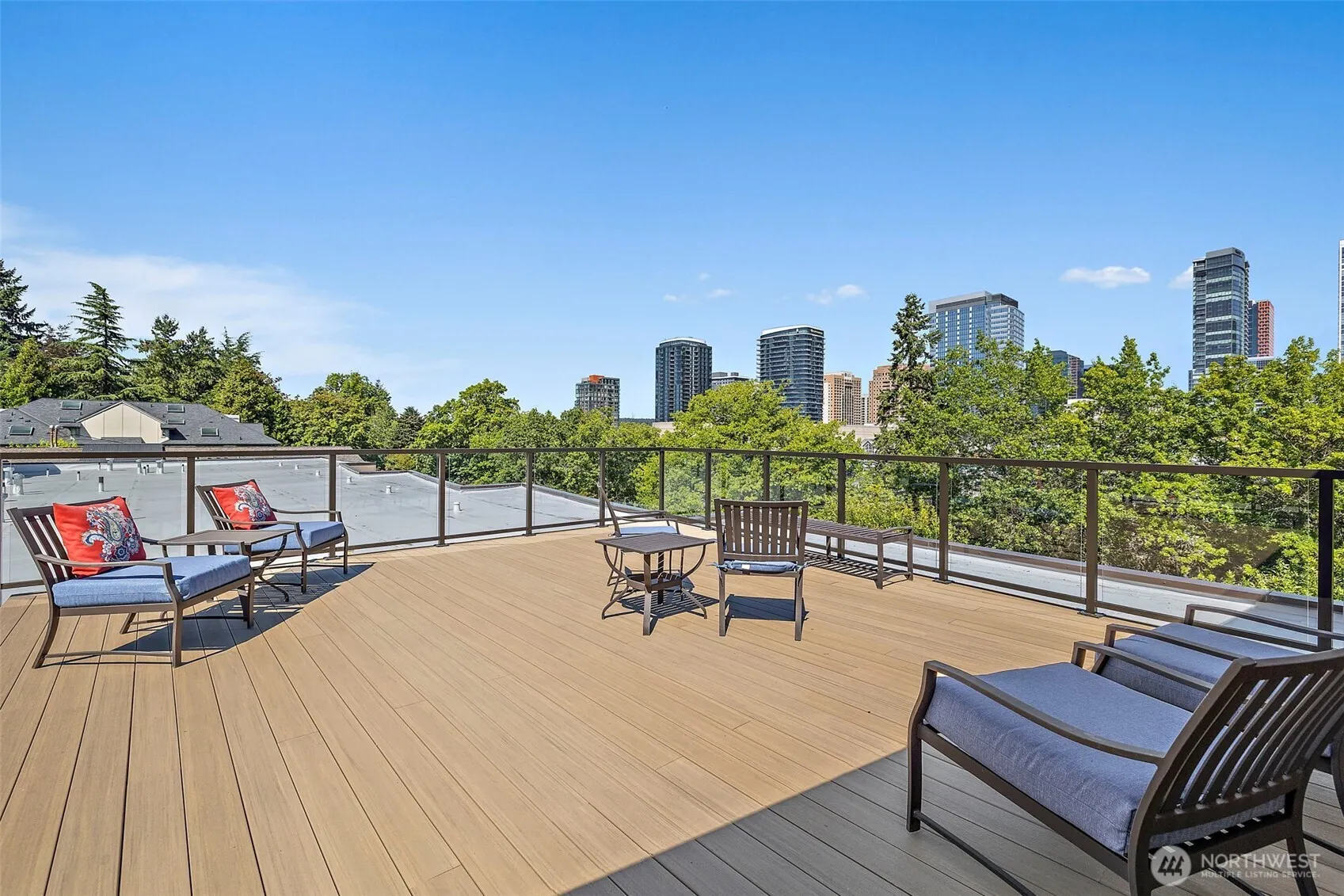 511 100th Avenue NE #305, Bellevue, WA 98004