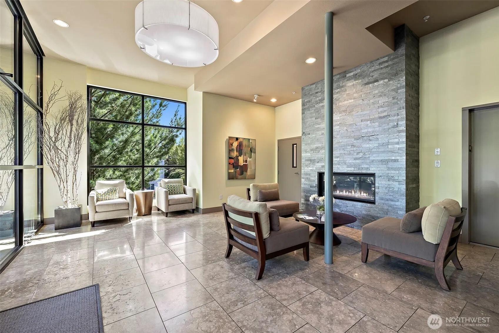 511 100th Avenue NE #305, Bellevue, WA 98004